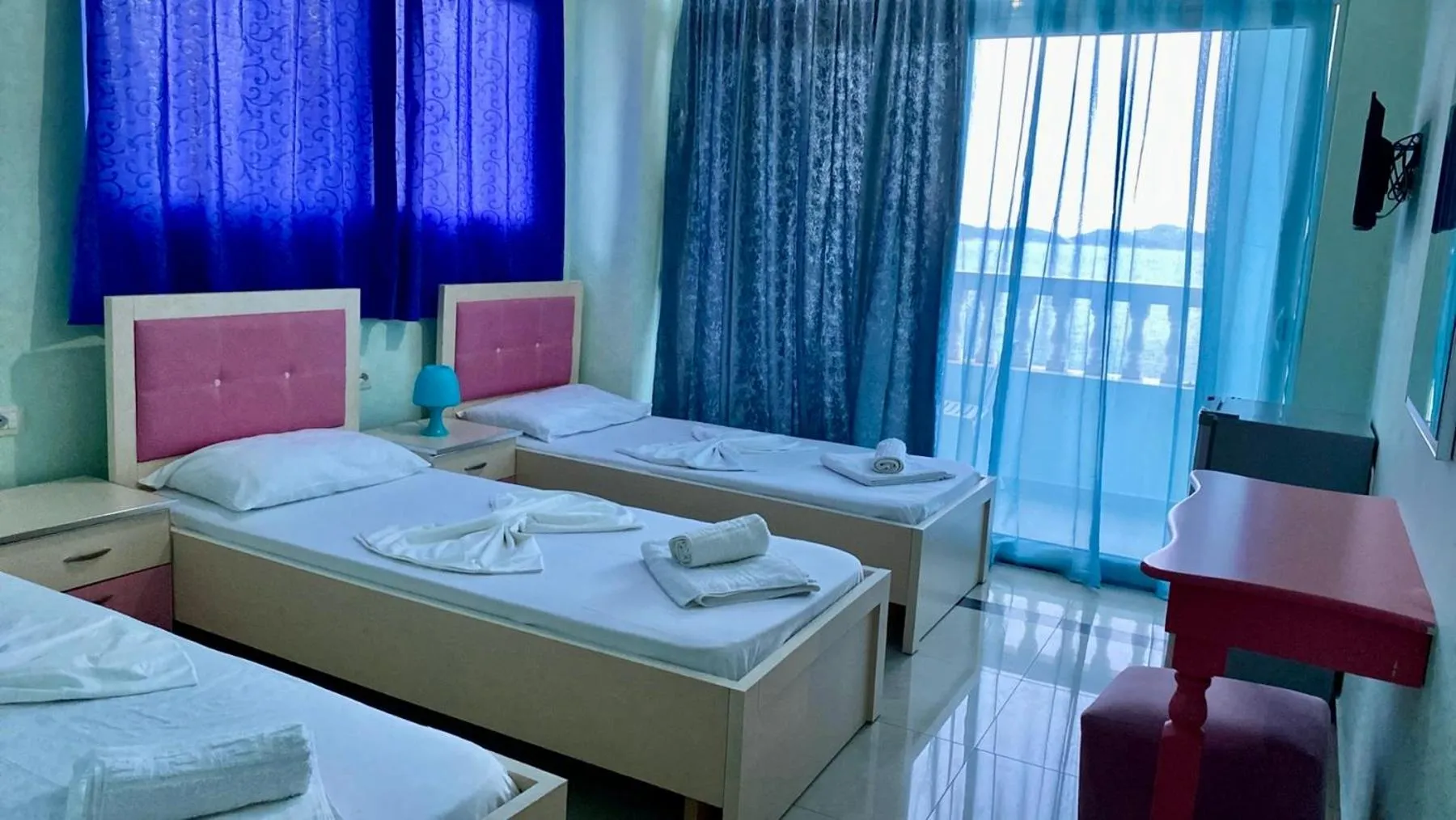 Kalemi's Beachside Hotel