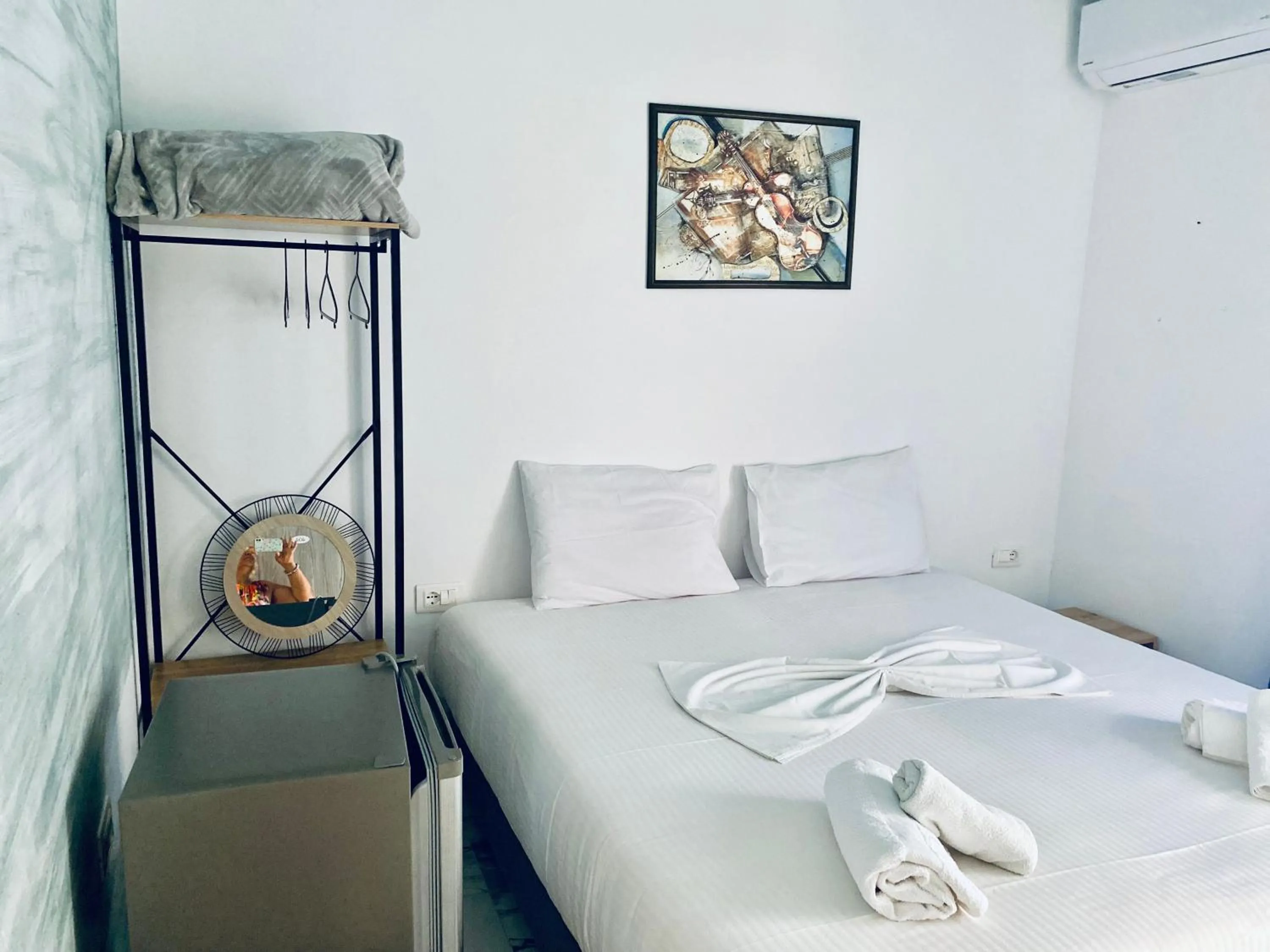 Kalemi's Beachside Hotel