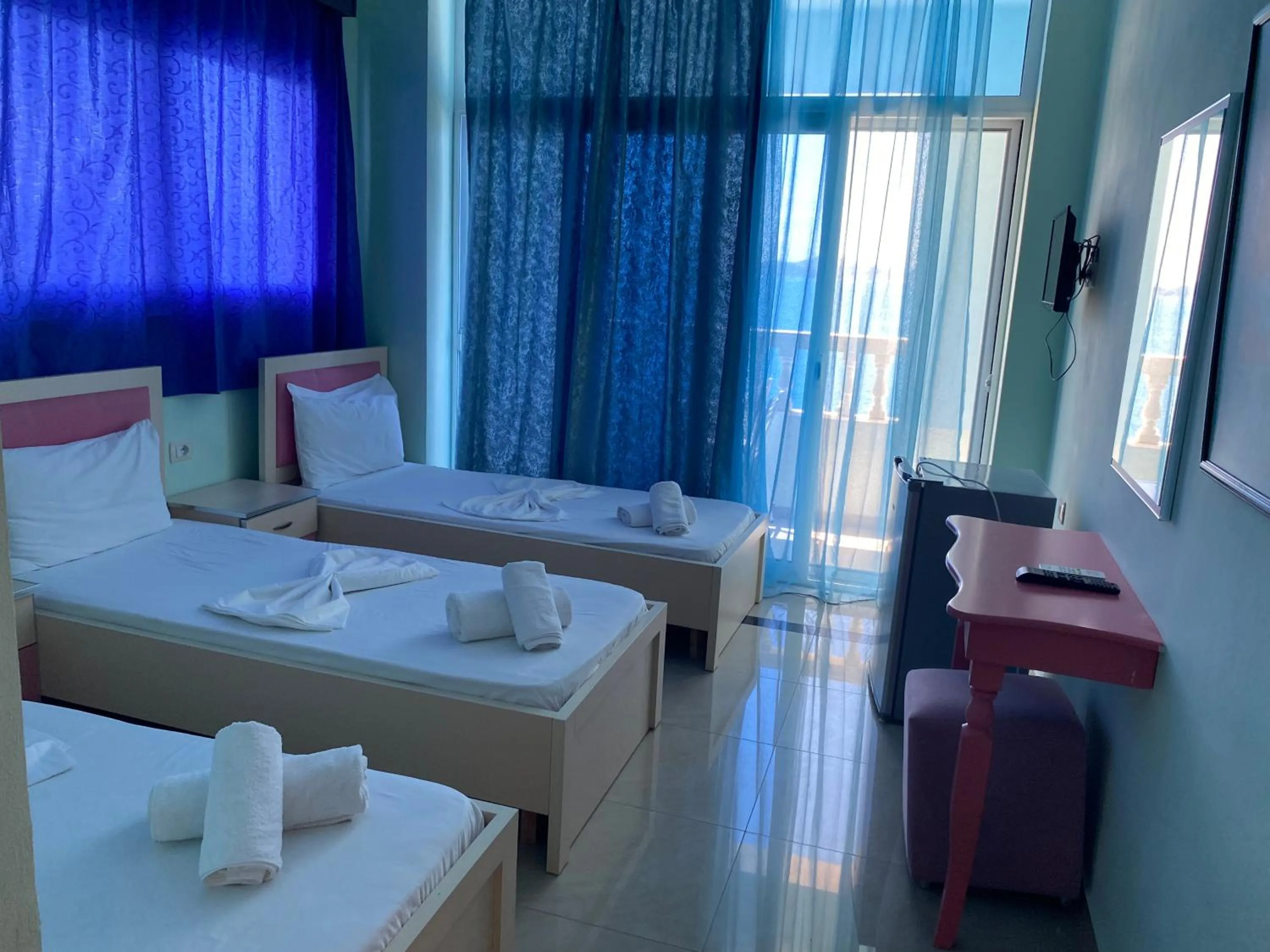 Kalemi's Beachside Hotel