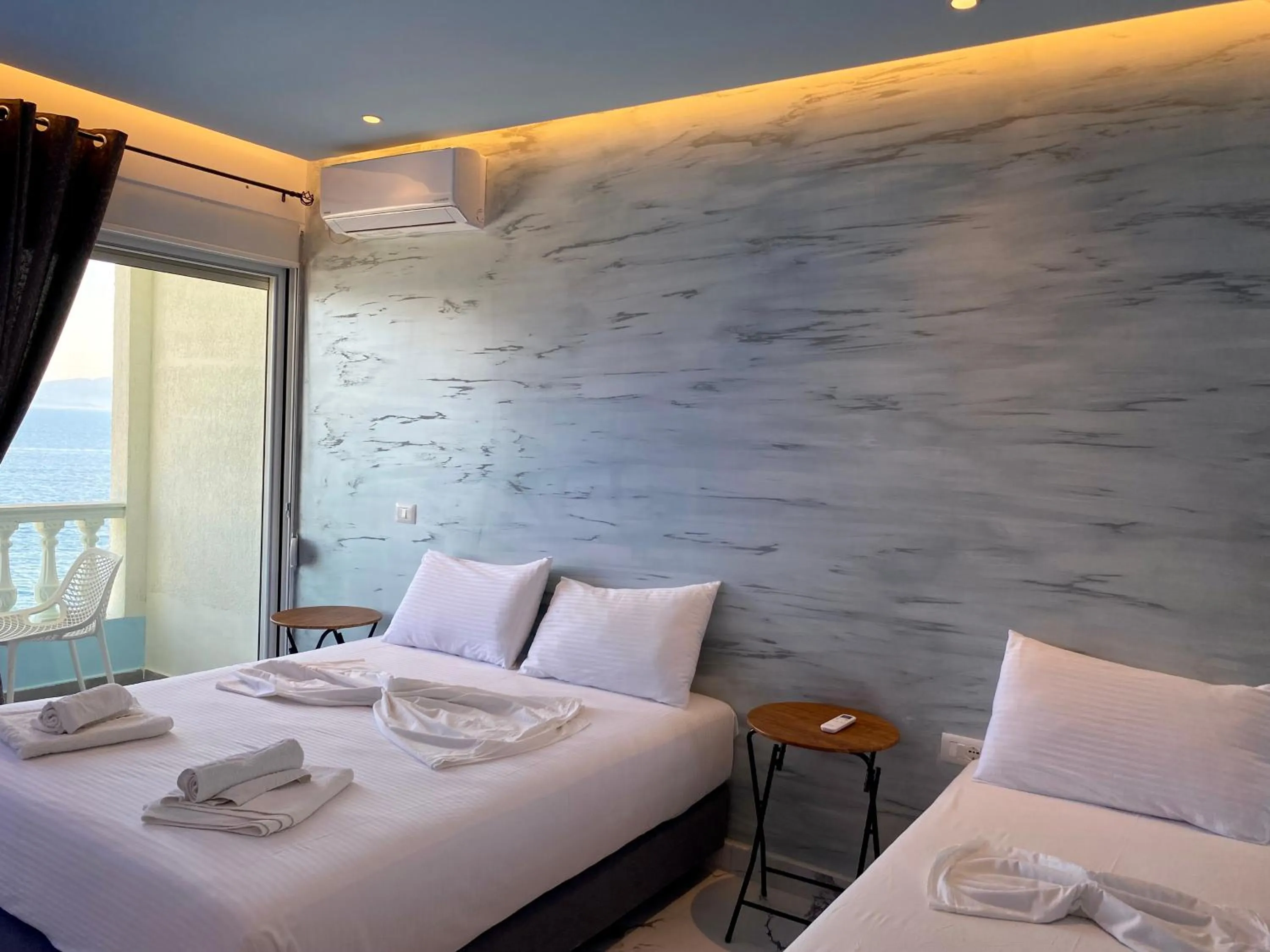 Kalemi's Beachside Hotel