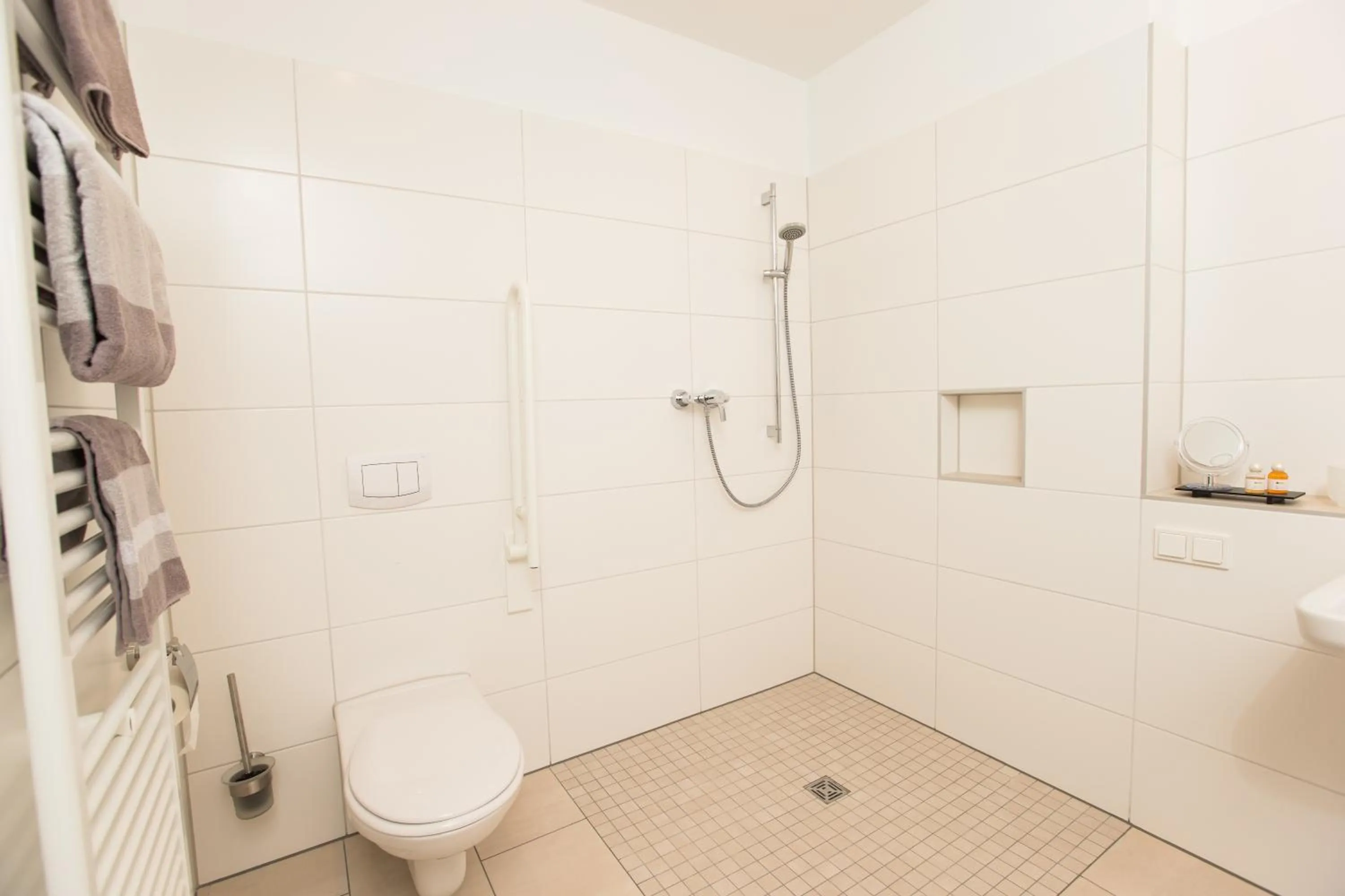 Shower in Design Sleepy Cologne