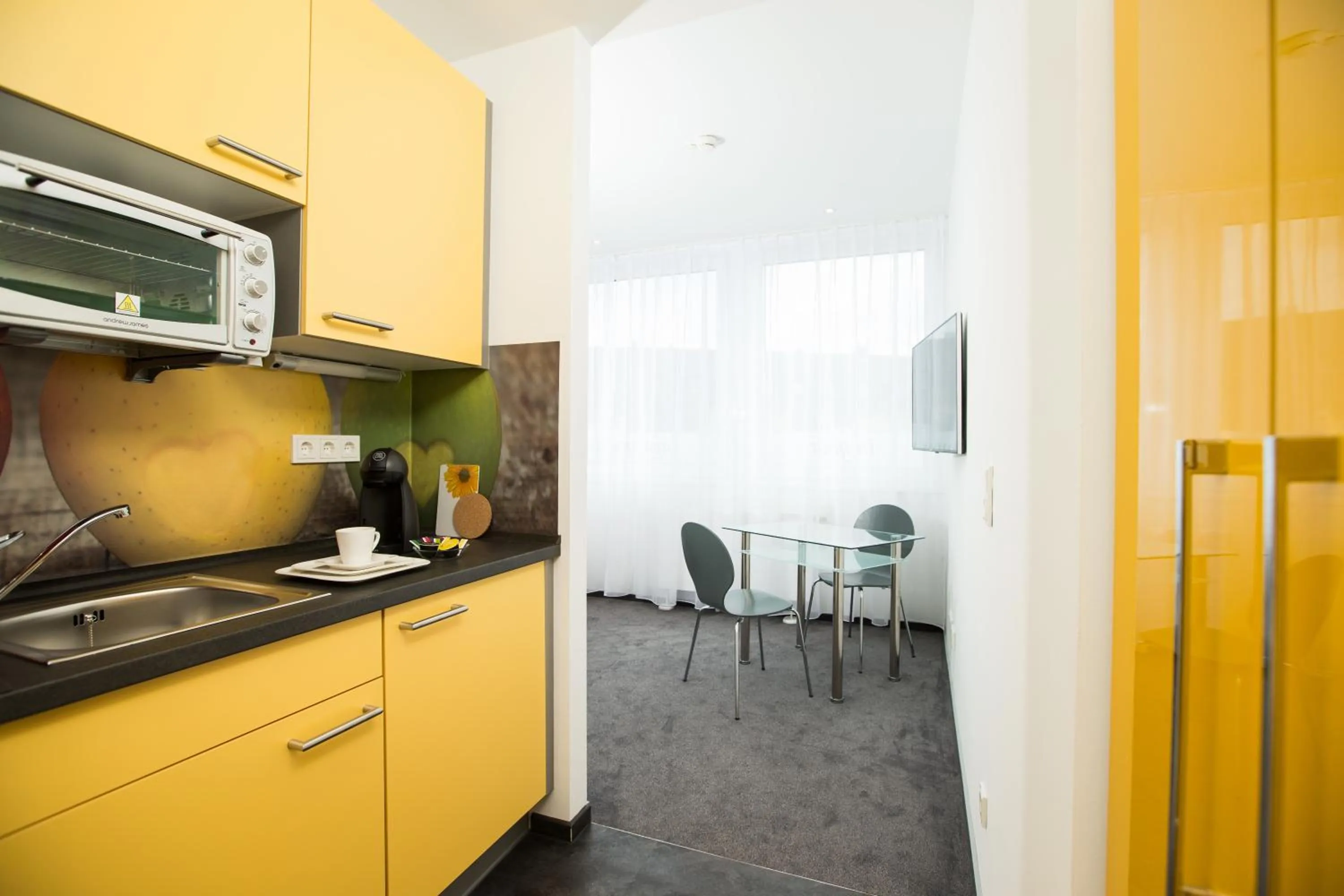 Photo of the whole room in Design Sleepy Cologne