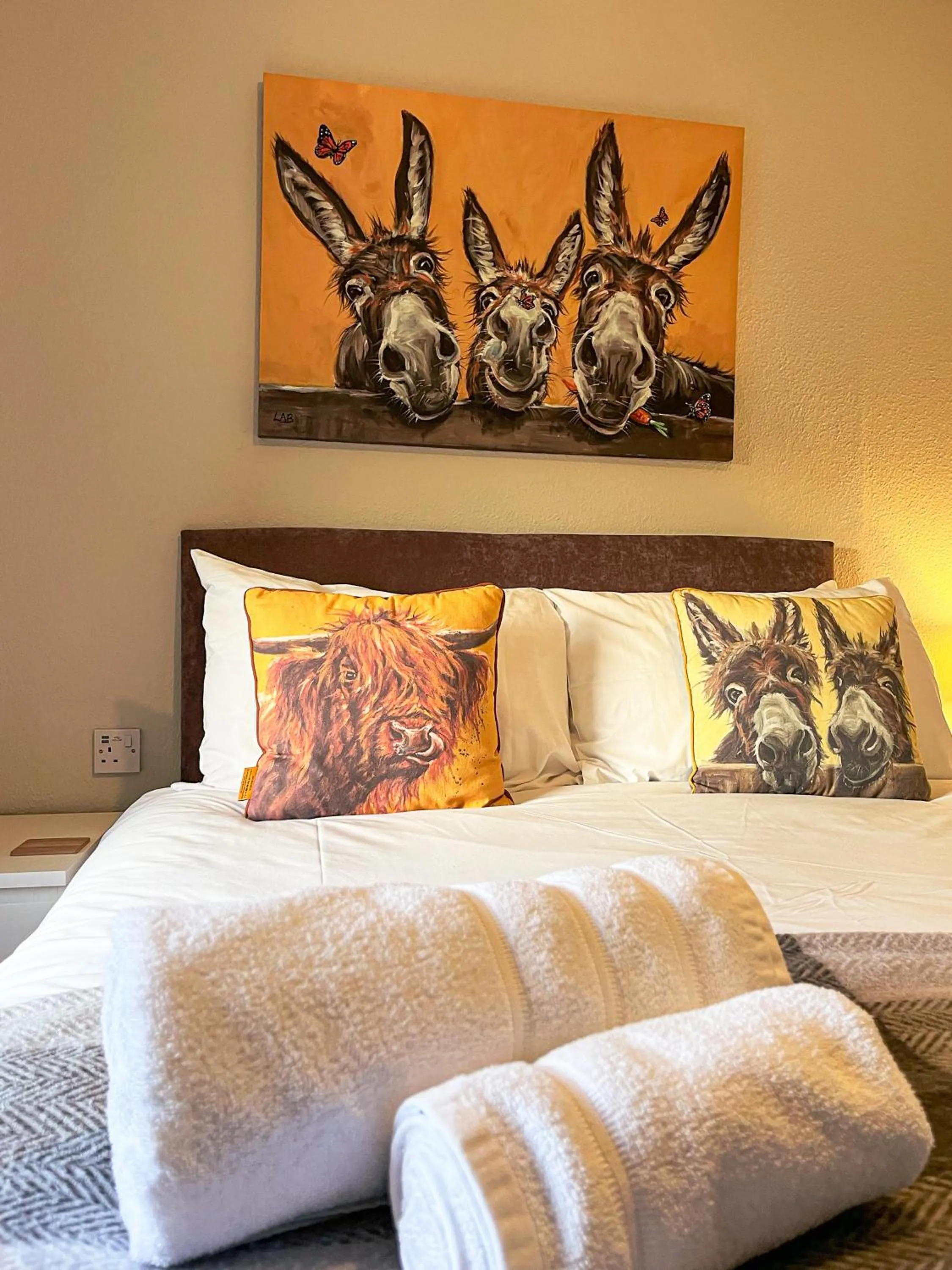 Bed in Crown and Anchor Inn