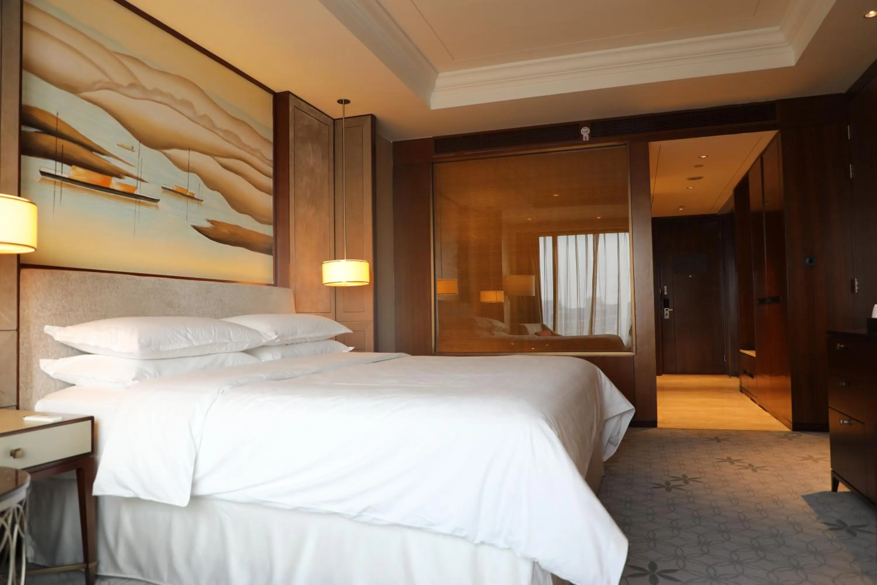 Bed in Sheraton Shanghai Jiading Hotel