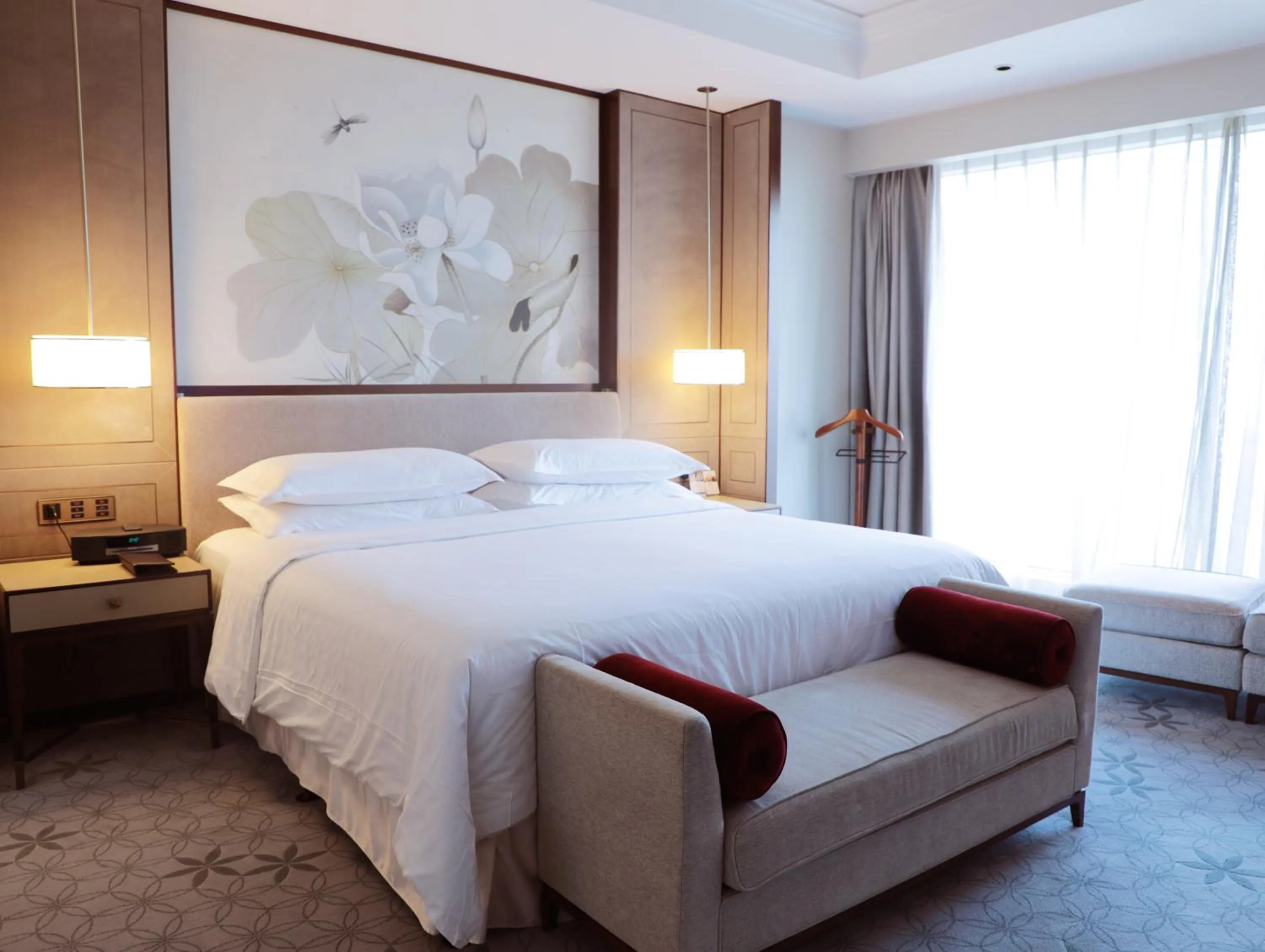 Bed in Sheraton Shanghai Jiading Hotel