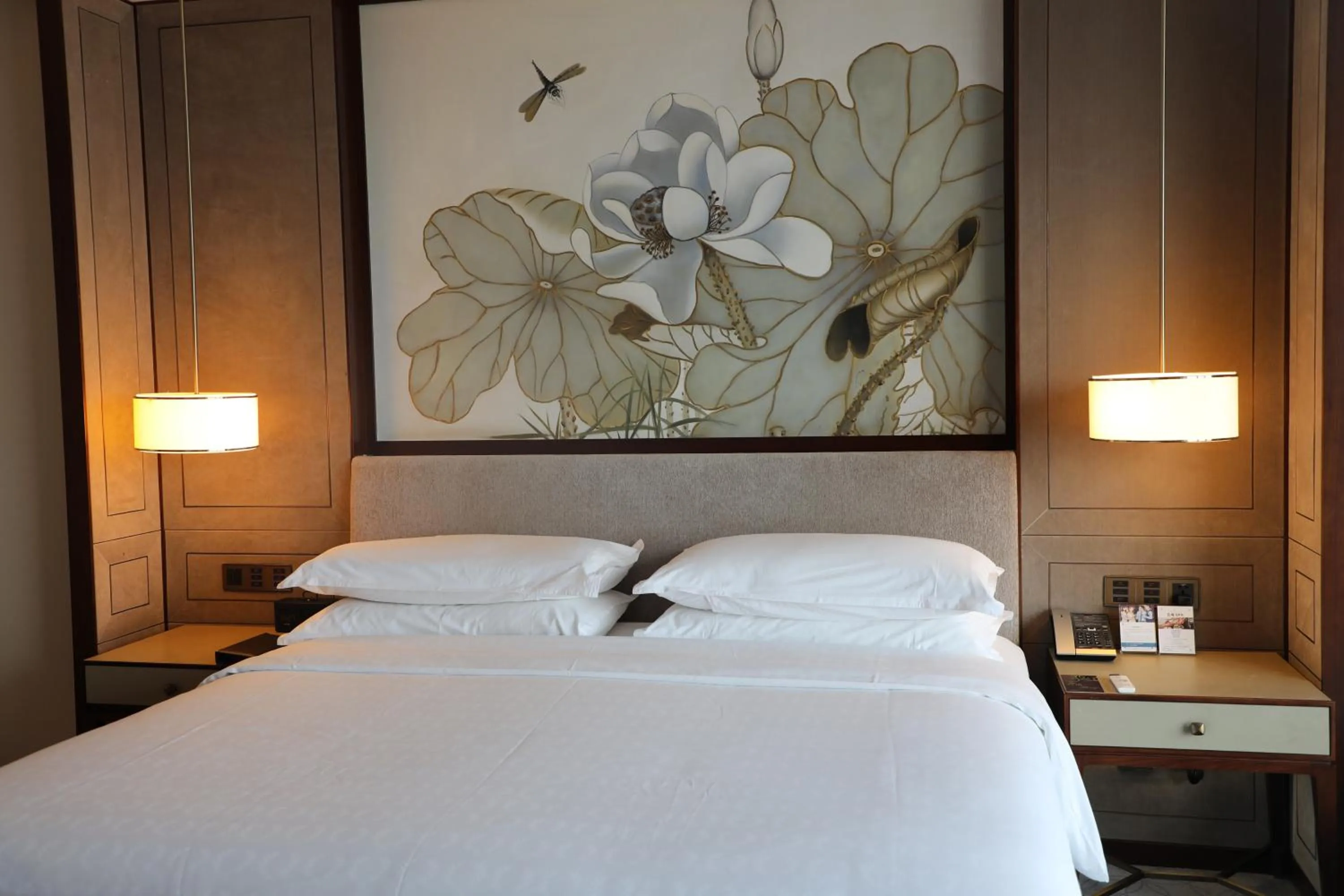 Bed in Sheraton Shanghai Jiading Hotel