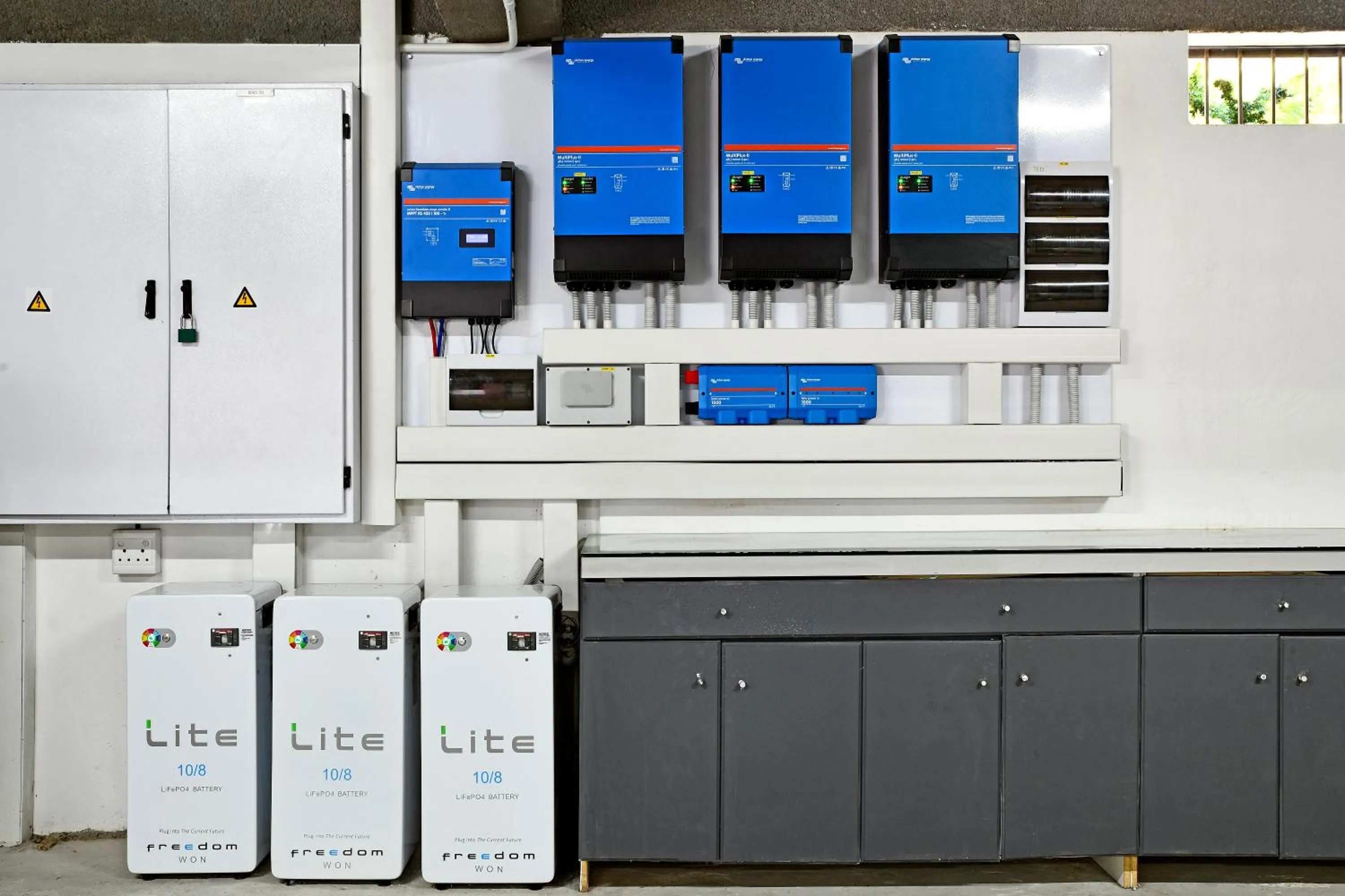 Property building in Le Petit Bijou