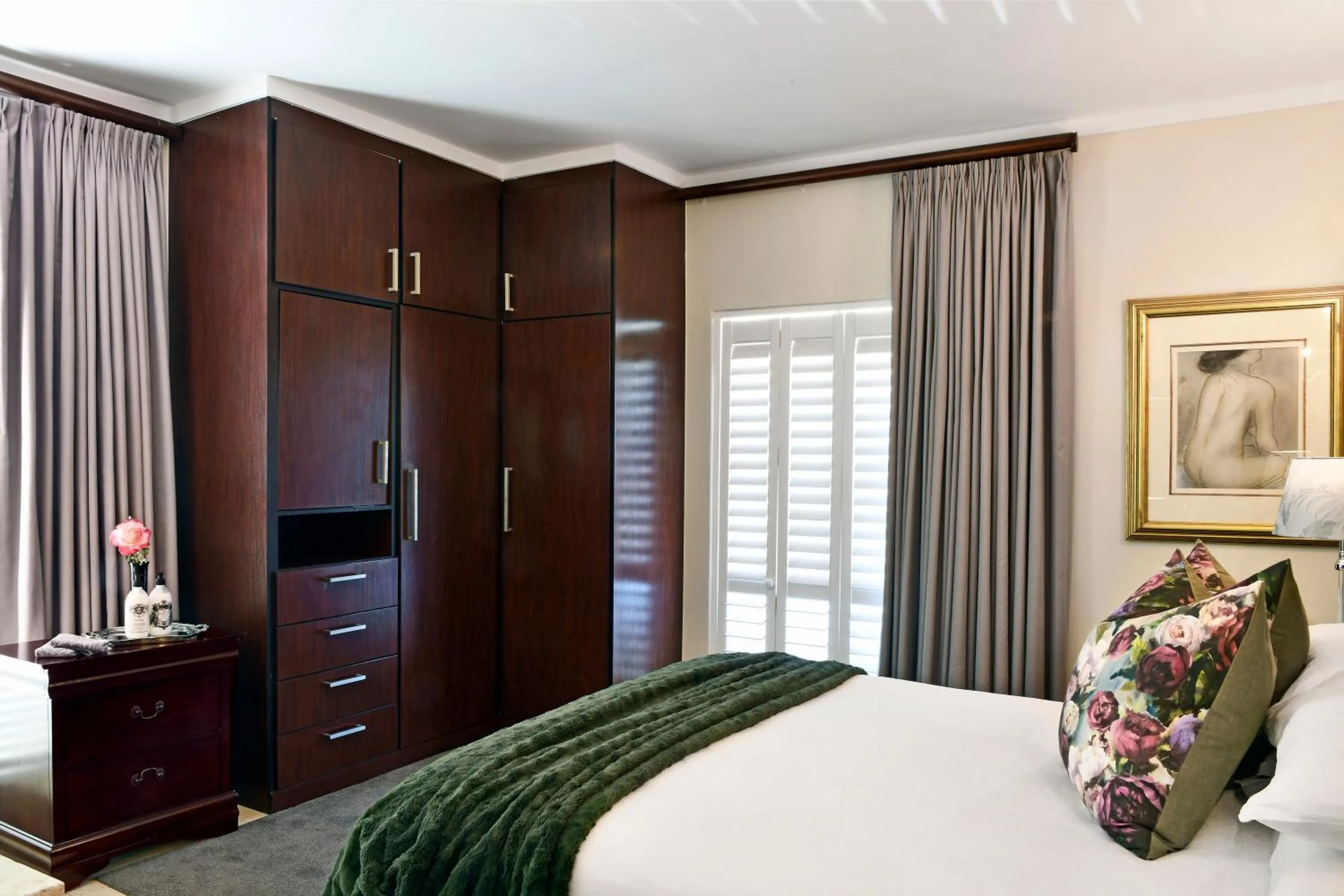 Bedroom, Bed in Le Petit Bijou