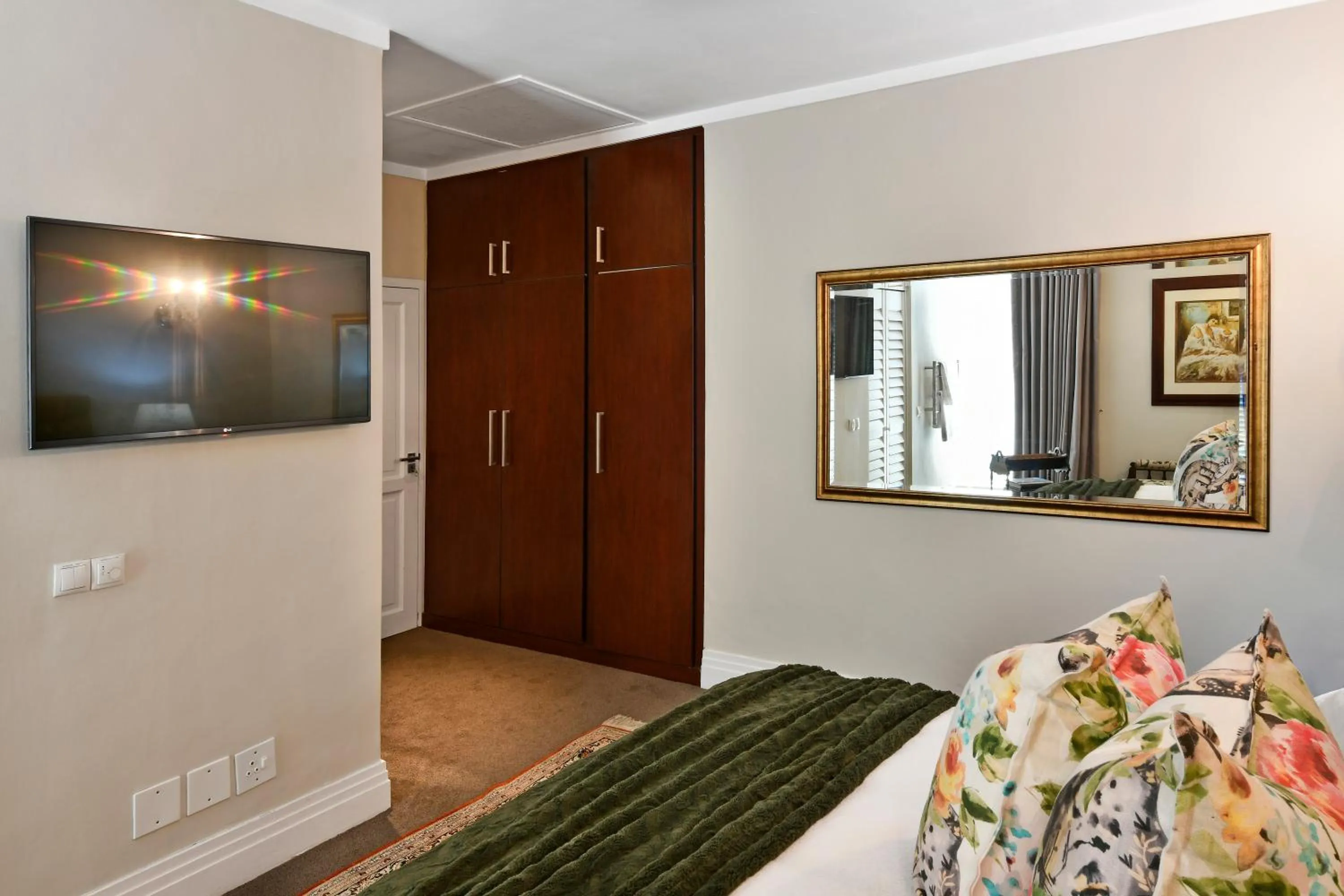 Bedroom, Bed in Le Petit Bijou