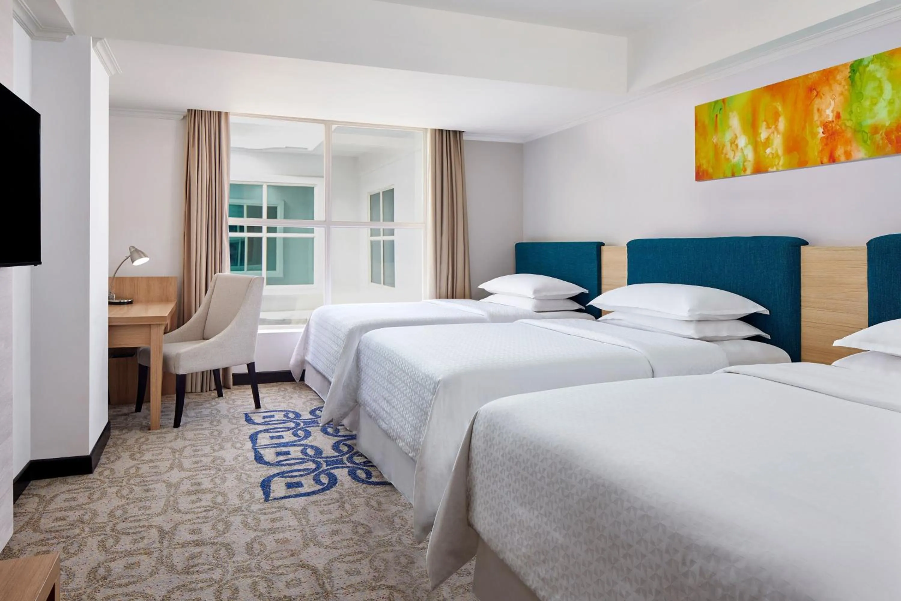 Photo of the whole room, Bed in Four Points by Sheraton Makassar