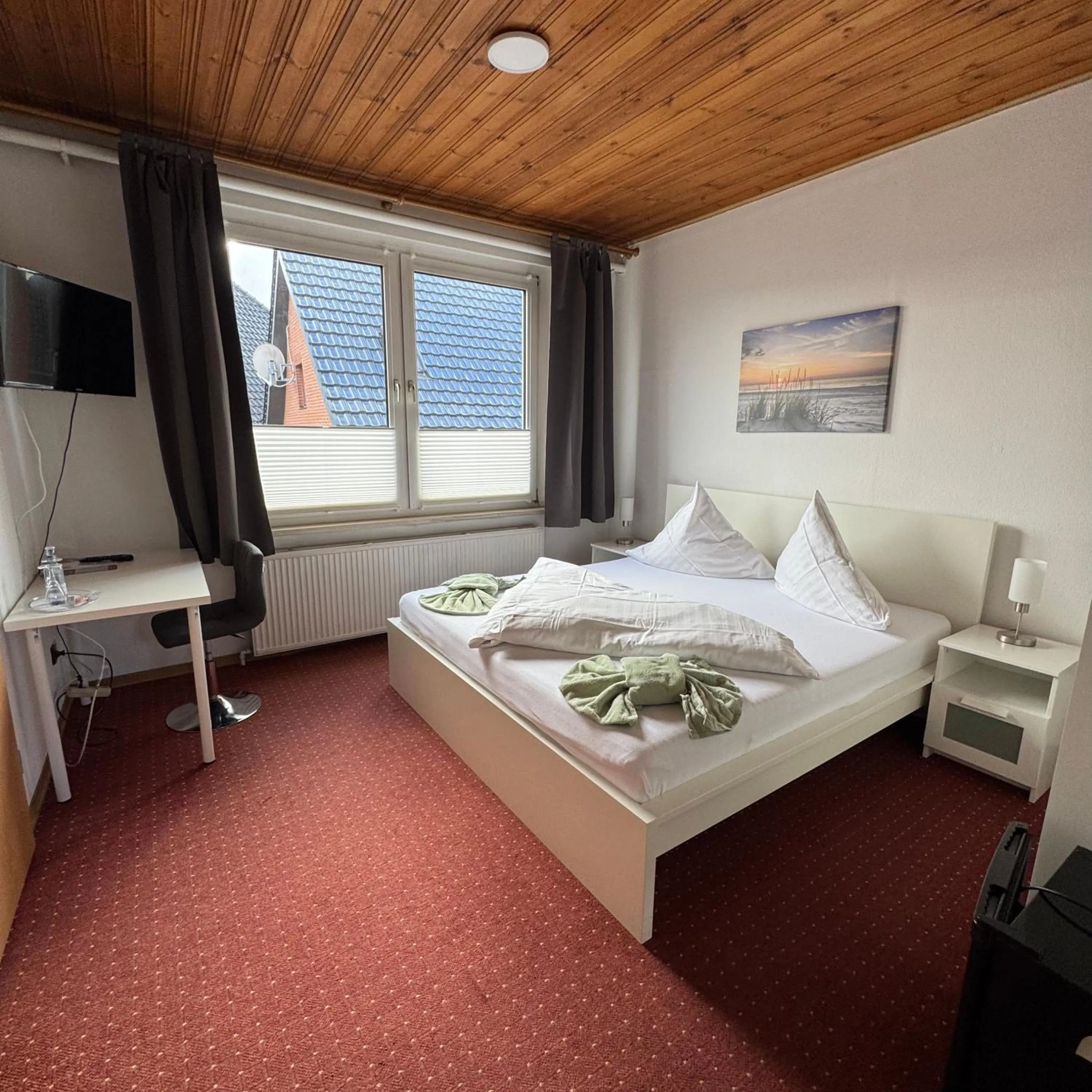 Photo of the whole room, Bed in Hotel-Restaurant Christine