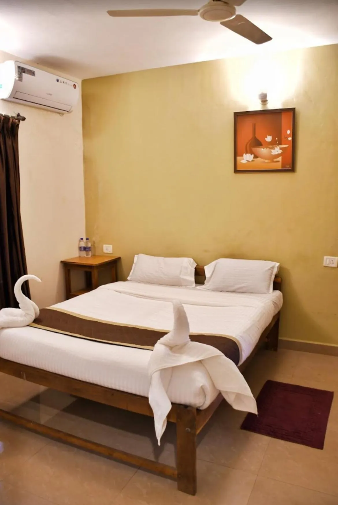 Bed in Kartik Resort