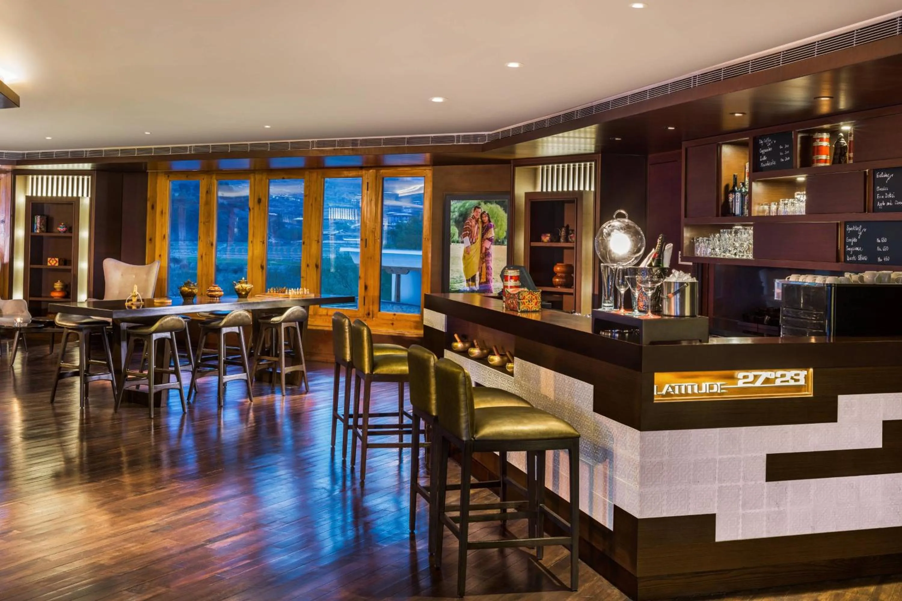 Restaurant/places to eat in Le Meridien Paro Riverfront