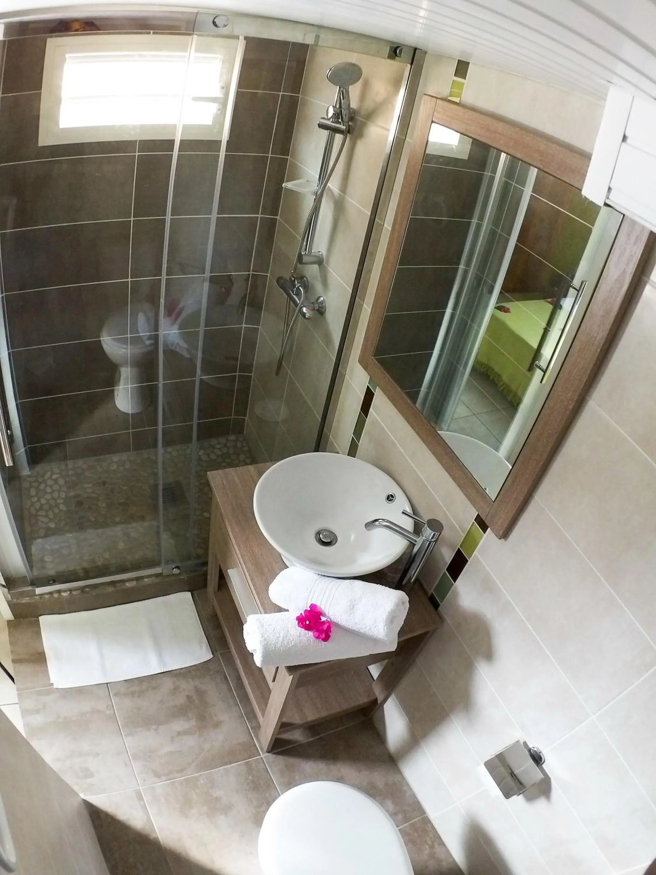 Bathroom in Tante Arlette