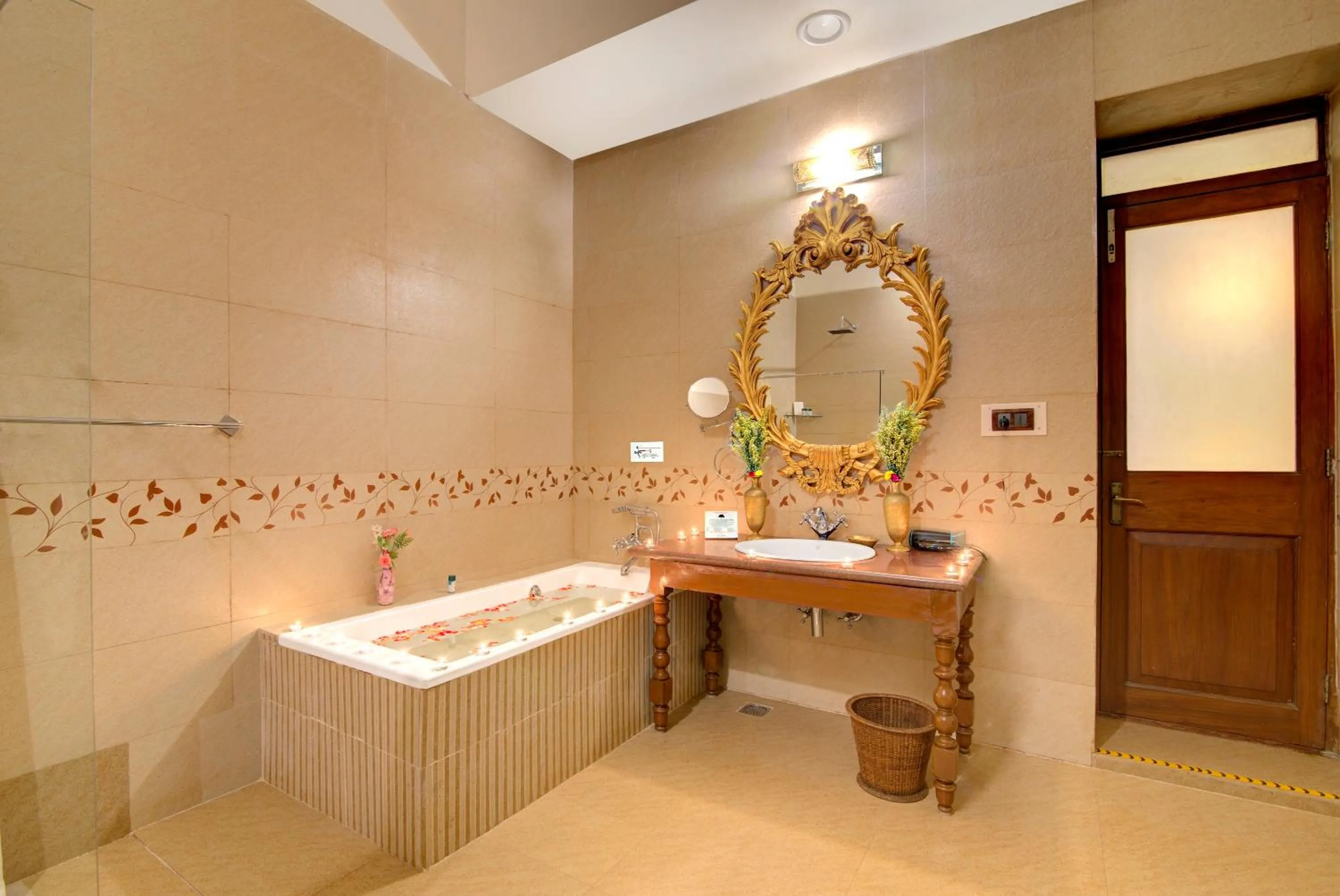 WelcomHeritage Shivavilas Palace, HAMPI