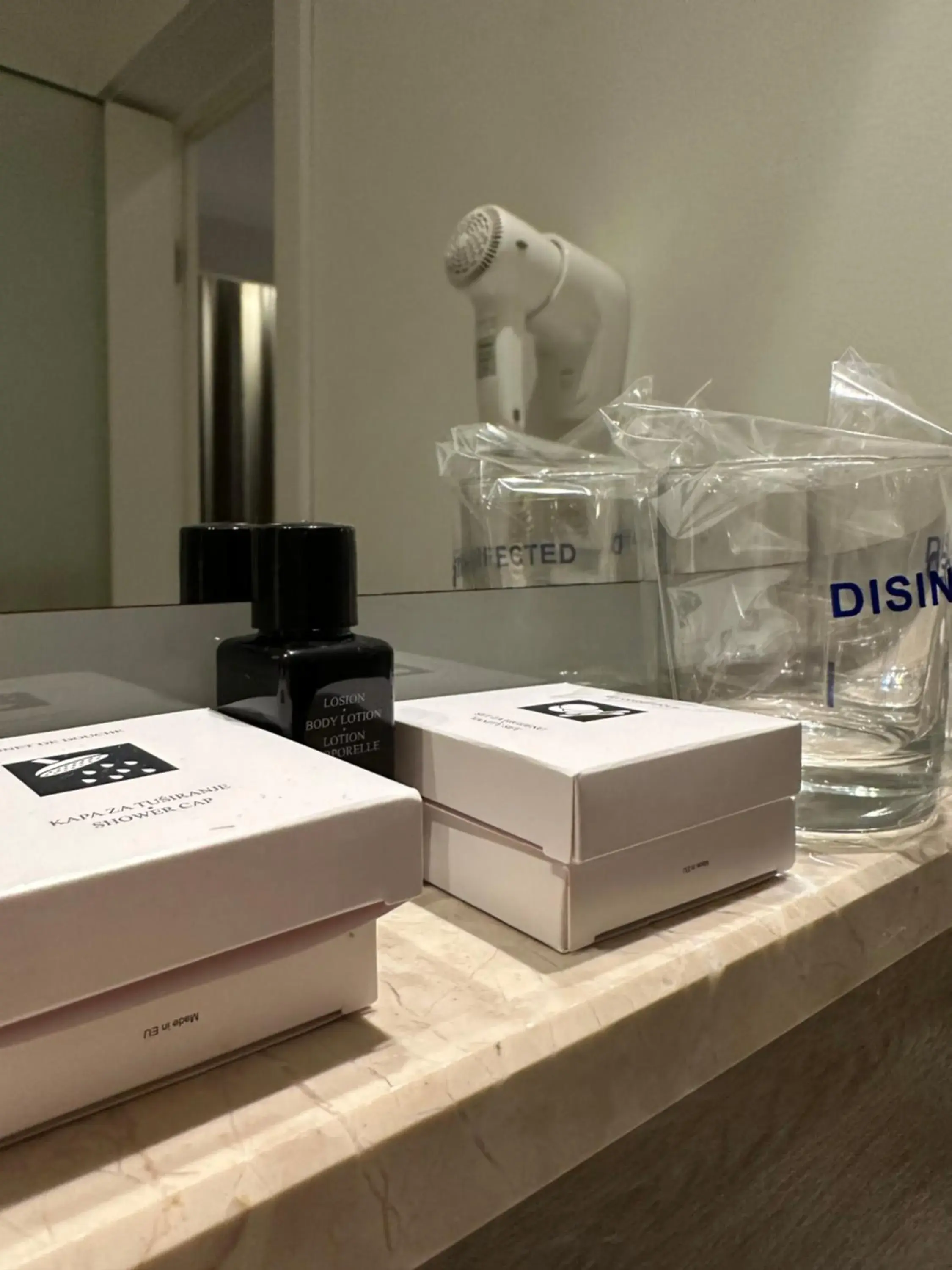 Triple Room with Balcony in Hotel Nar Triple Room with Balcony in Hotel Nar