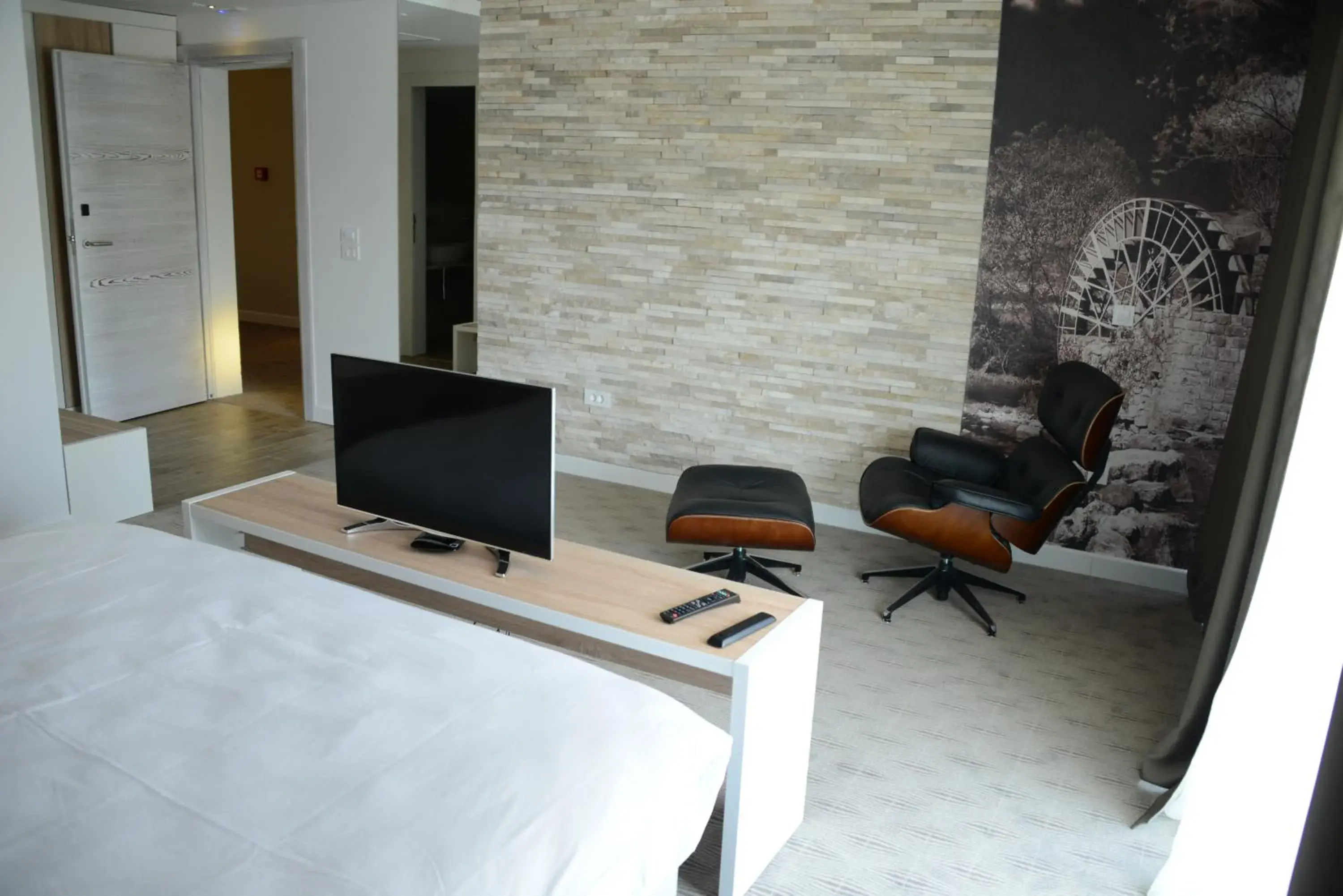 Double or Twin Room with Balcony - single occupancy in Hotel Nar Double or Twin Room with Balcony - single occupancy in Hotel Nar