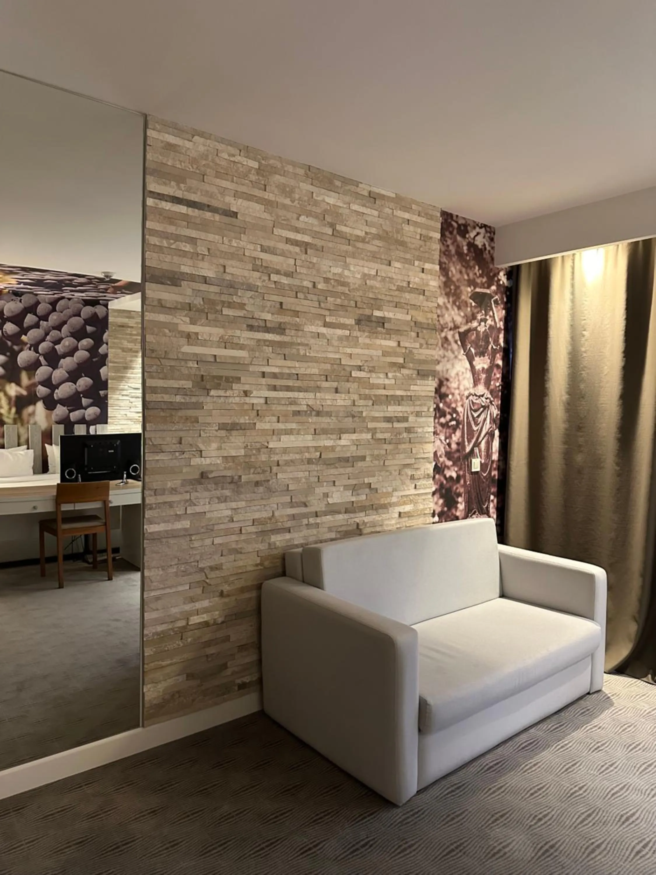 Seating area in Hotel Nar