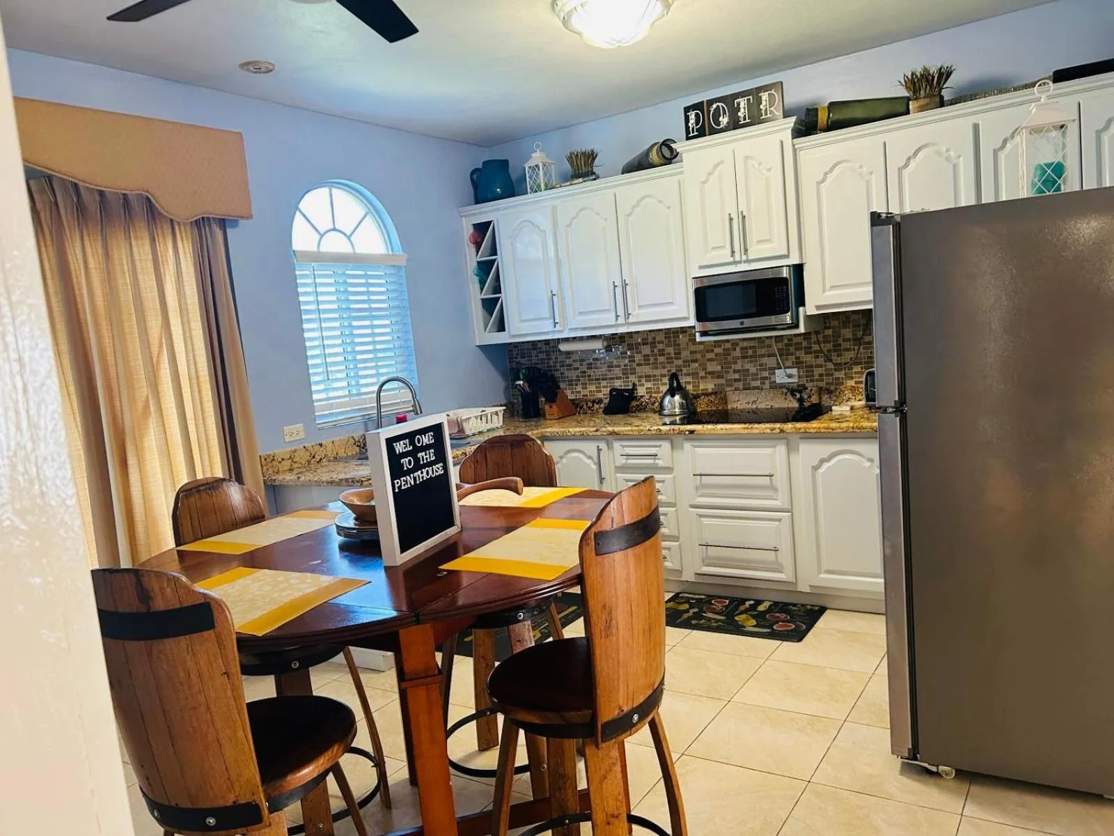 Penthouse On The Ridge