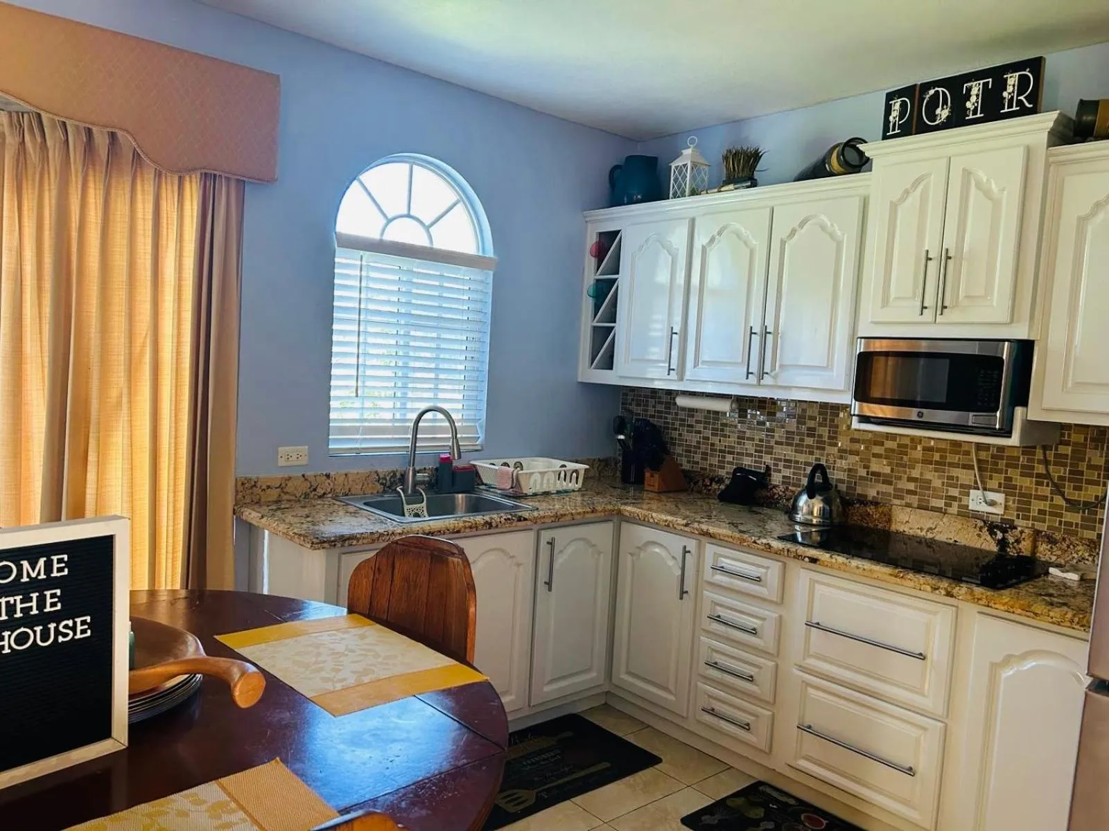 Penthouse On The Ridge