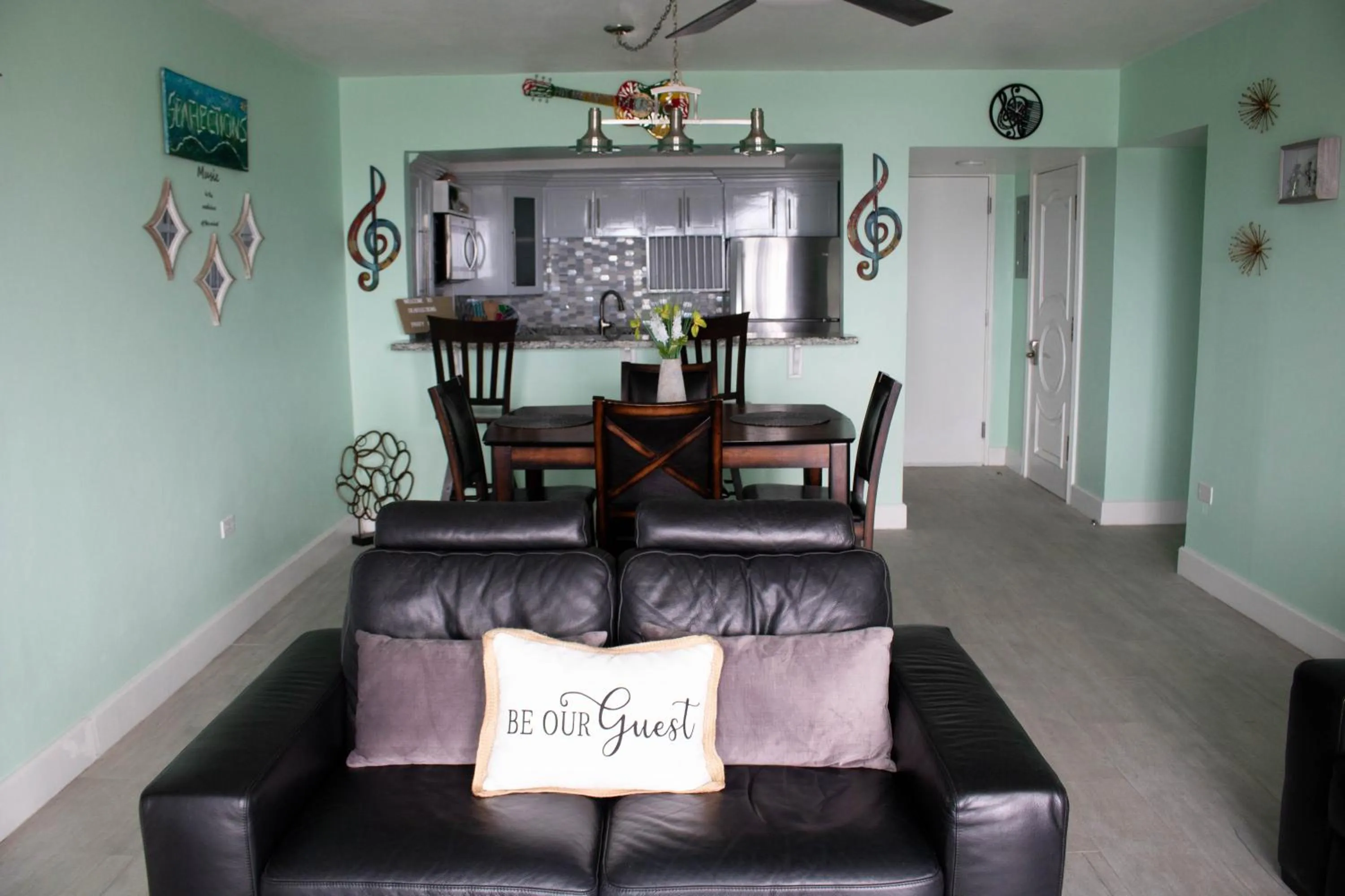 Penthouse On The Ridge