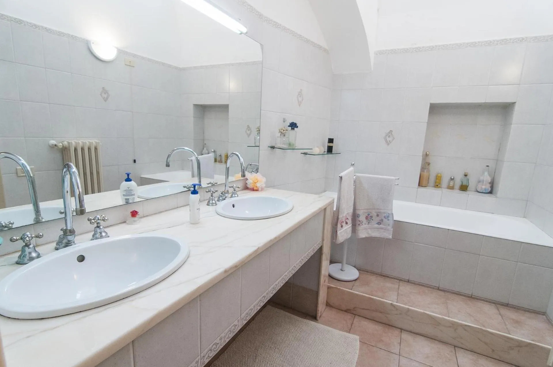 Bathroom in Donna Lina