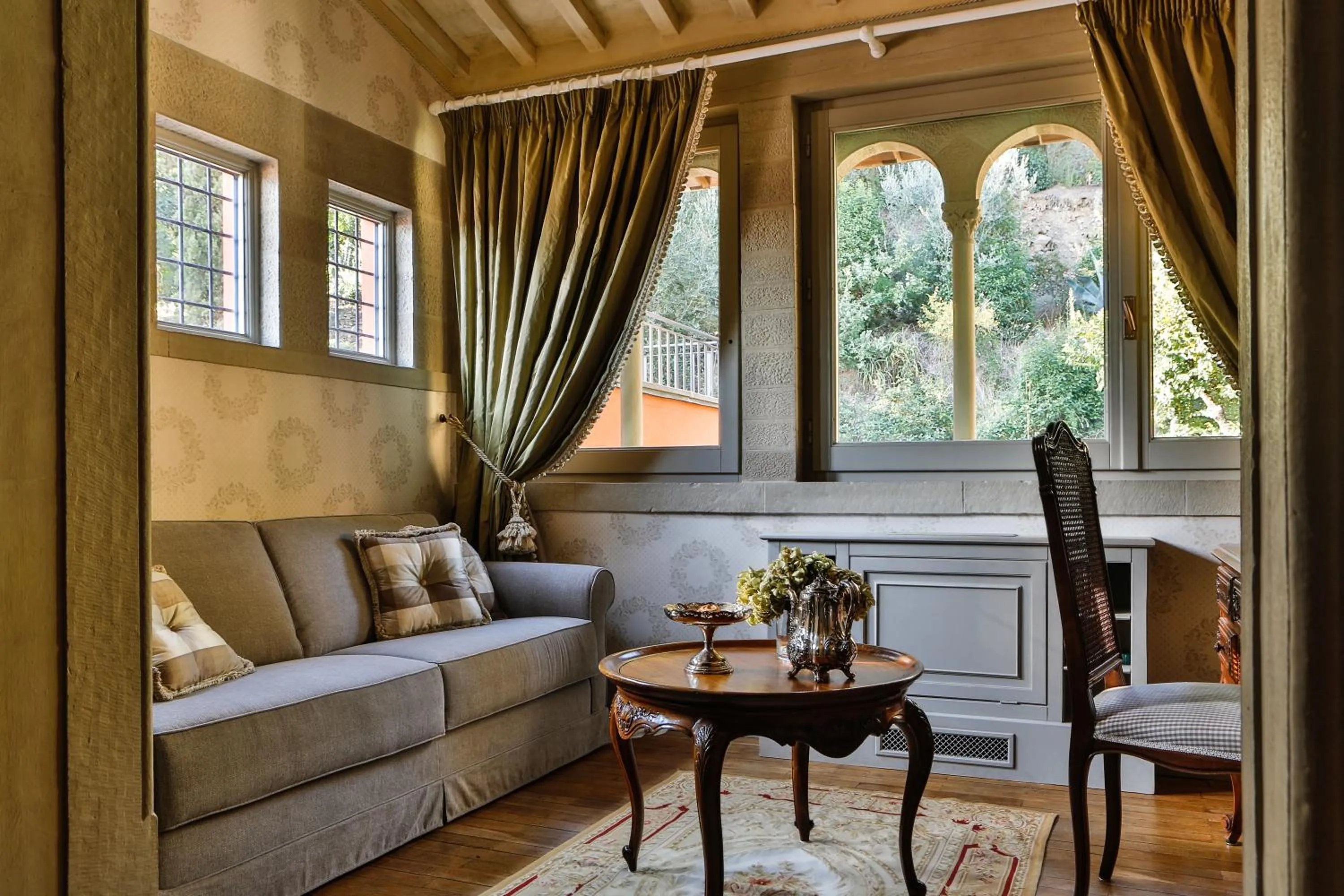 Decorative detail in Villa Le Fontanelle