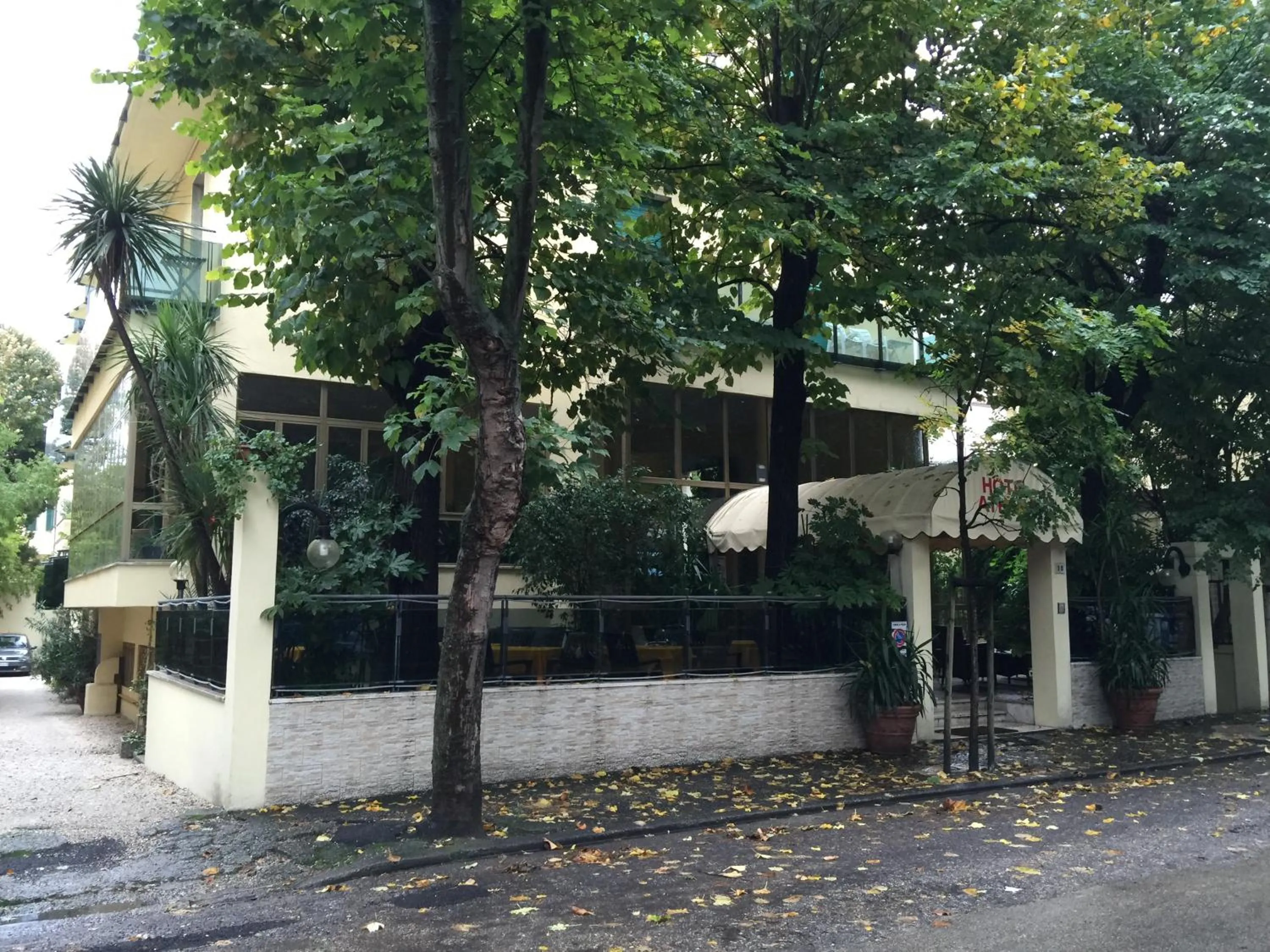 Facade/entrance in Hotel Athena