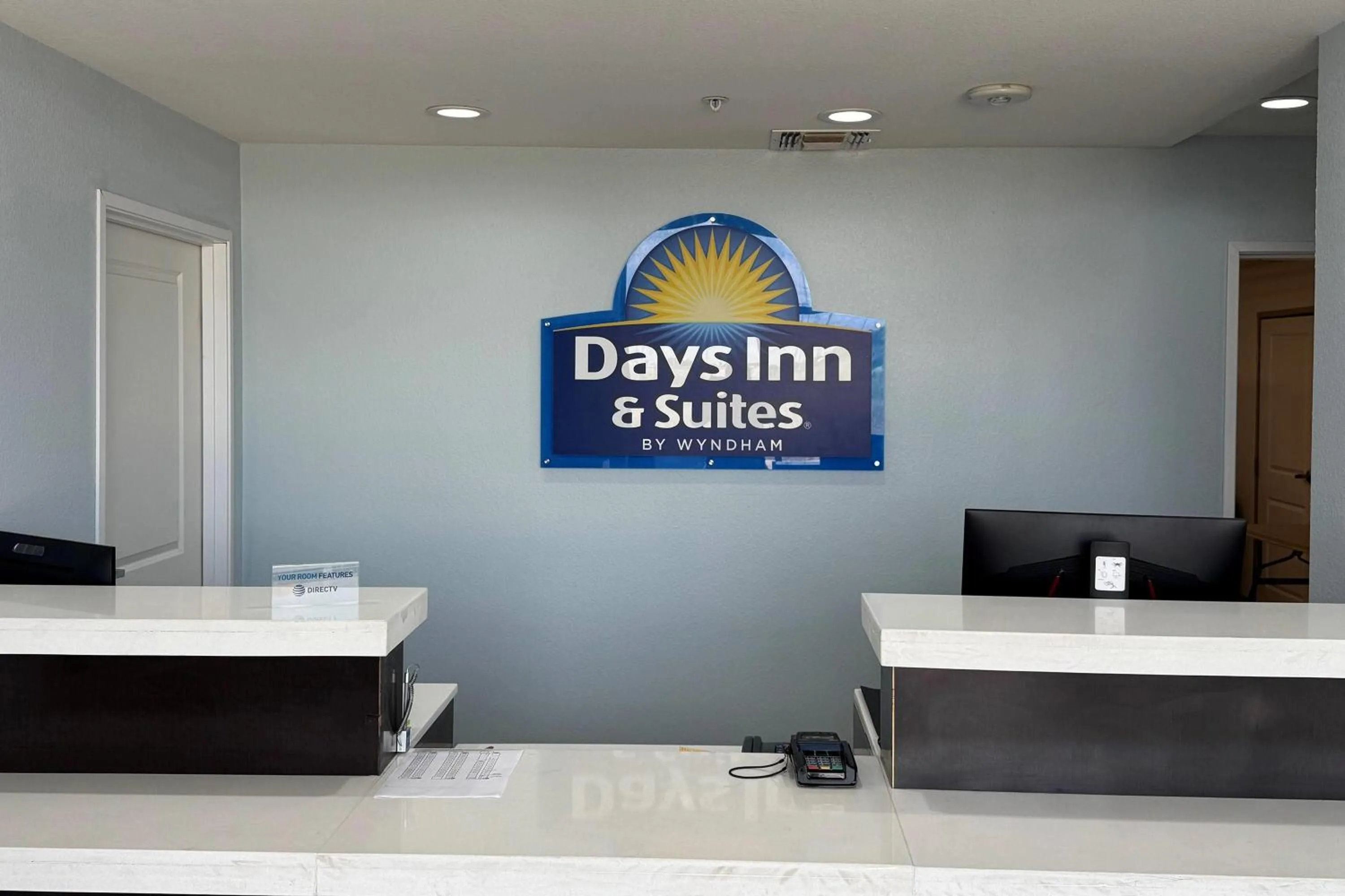 Lobby or reception in Days Inn & Suites by Wyndham Colorado City/I-20