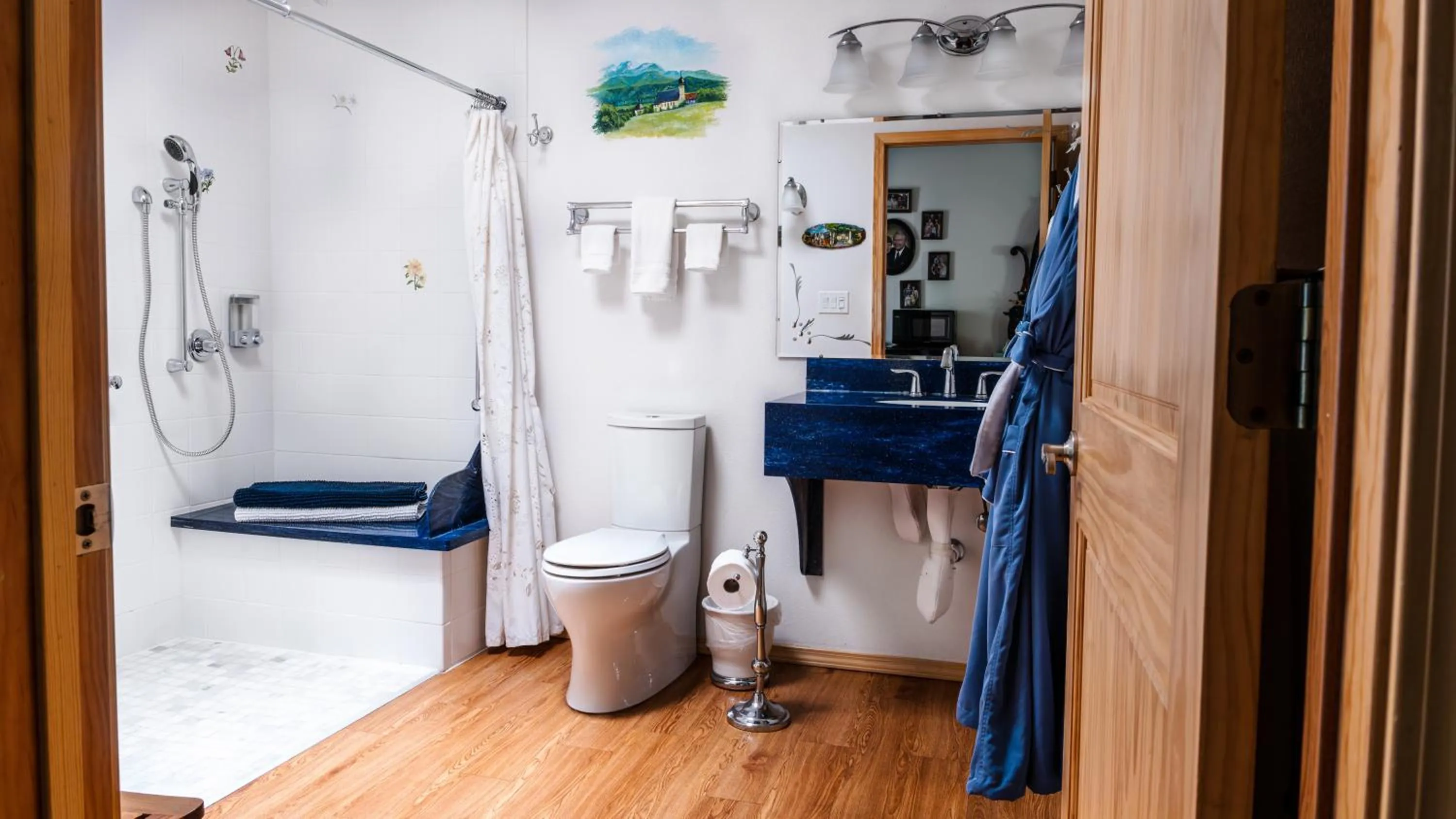 Shower in Red Horse Bed and Breakfast