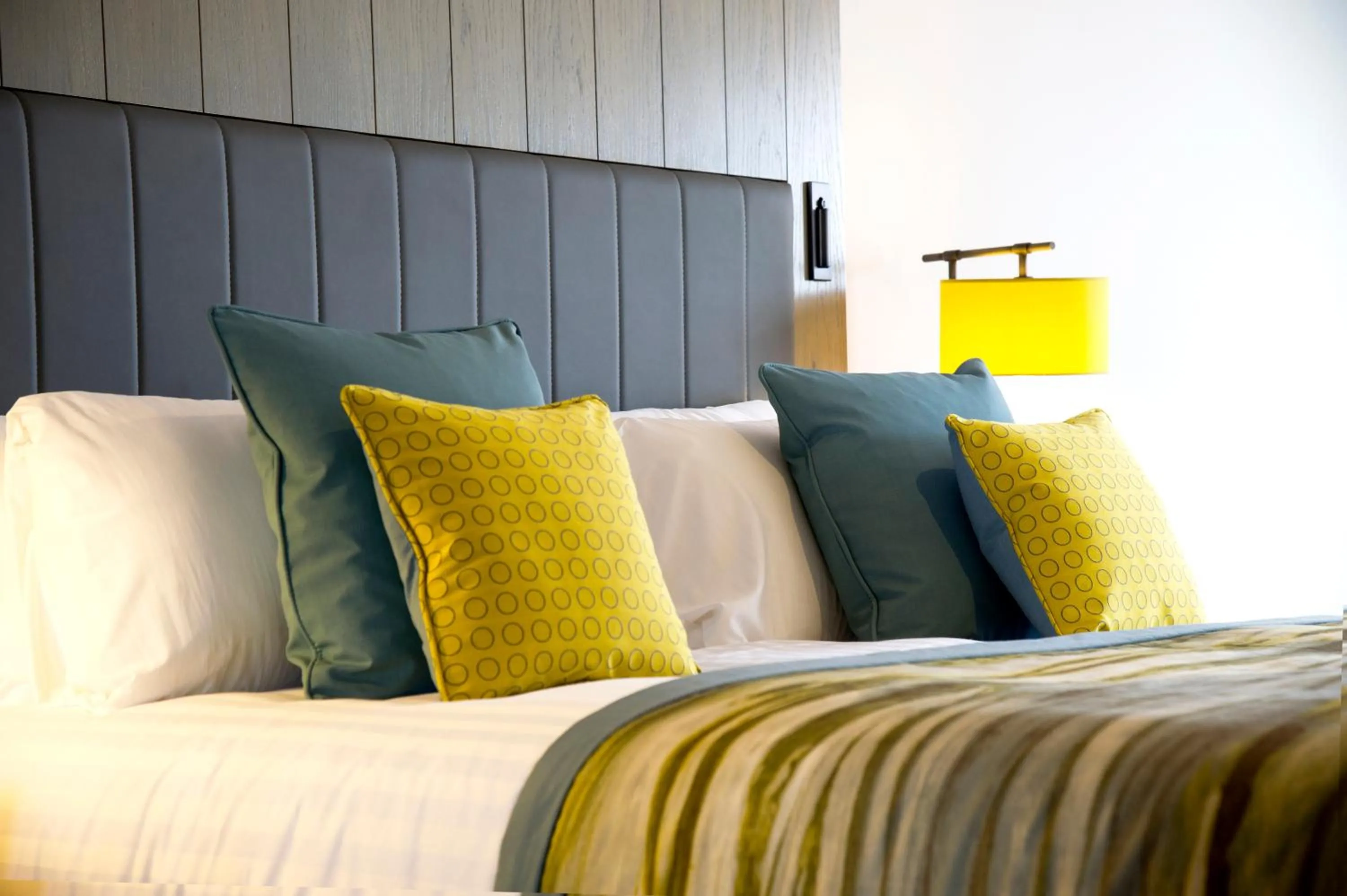 Bedroom, Bed in The Waterside Hotel