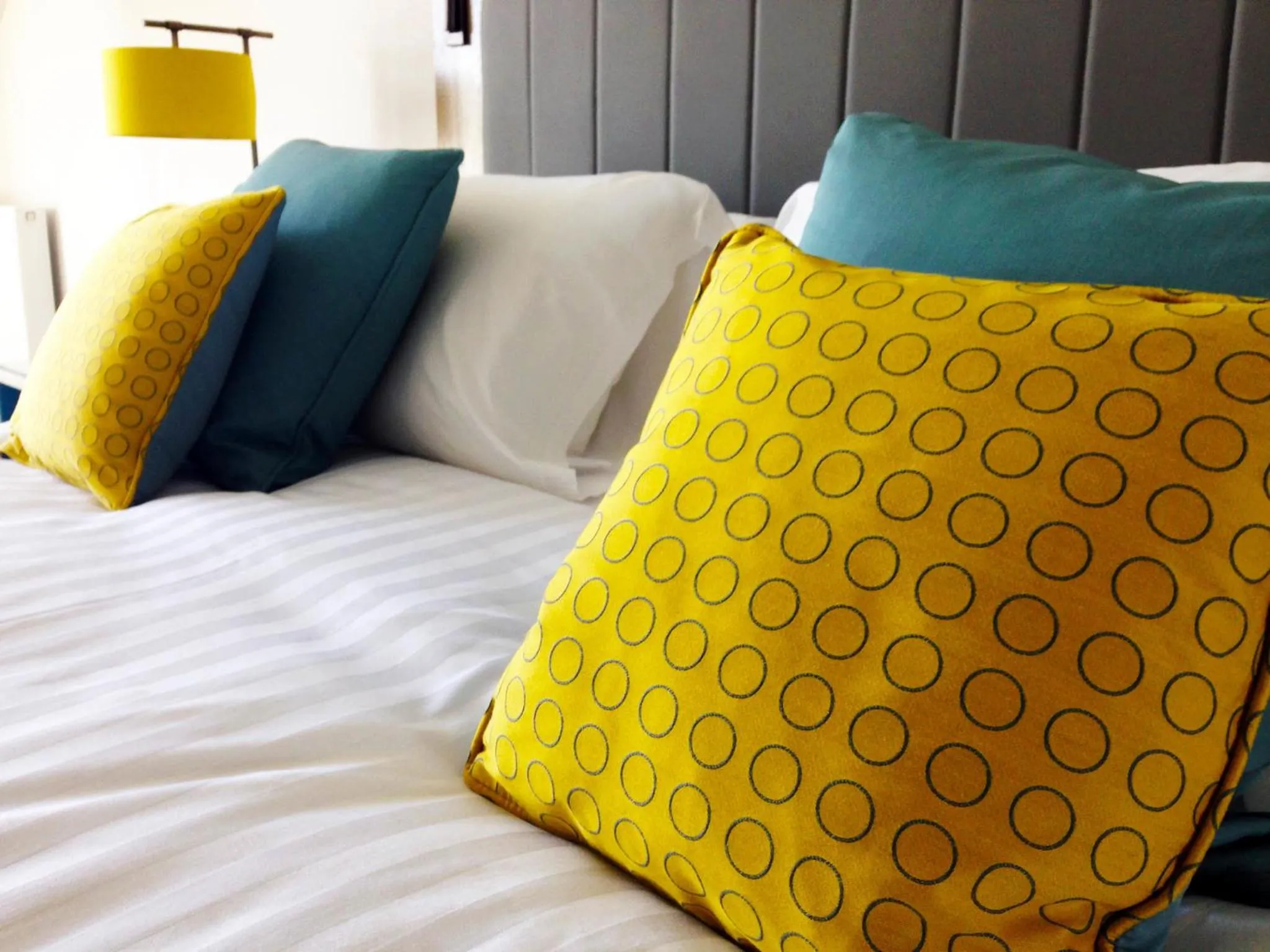 Bed in The Waterside Hotel