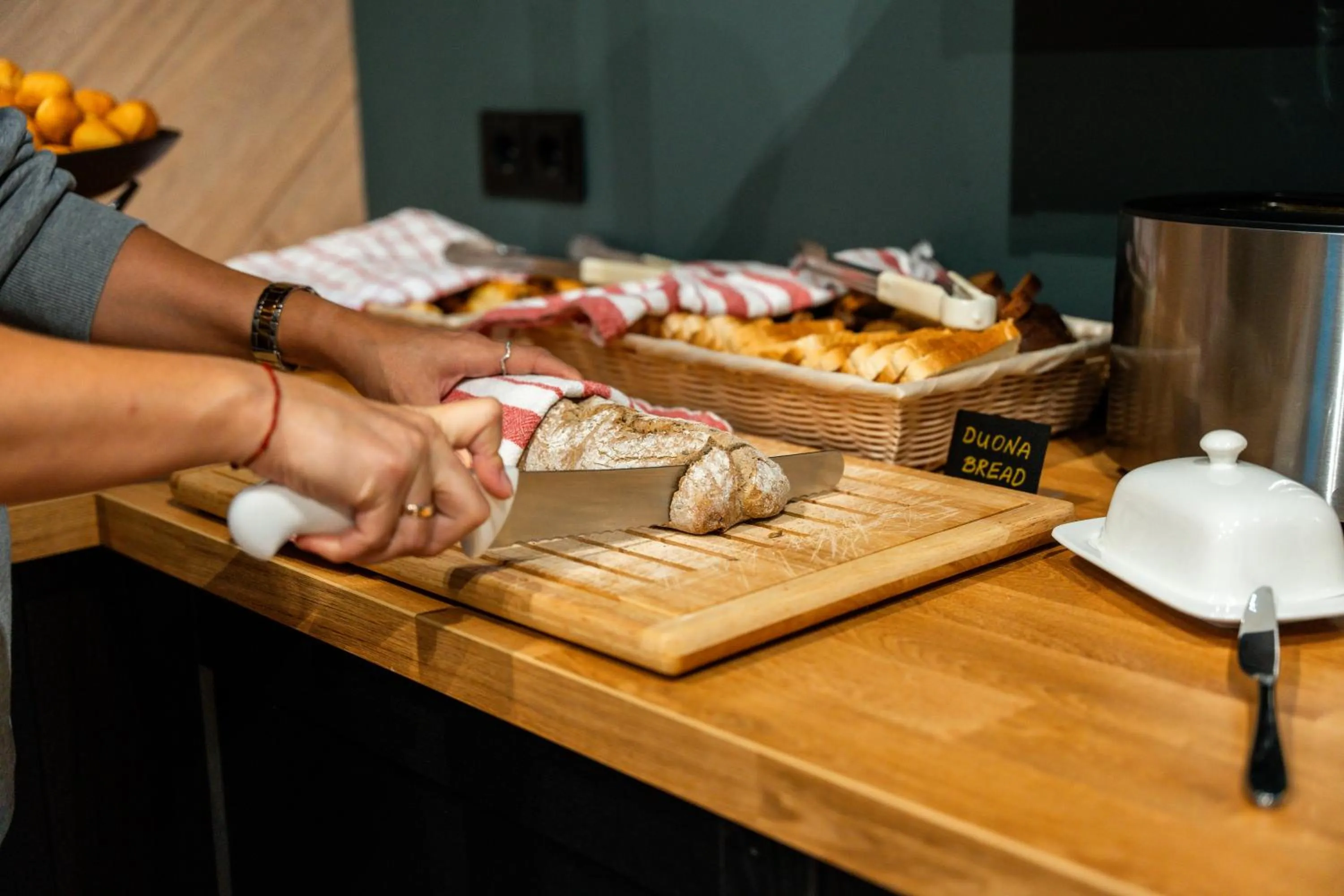 Food in Dunetton - self check-in hotel