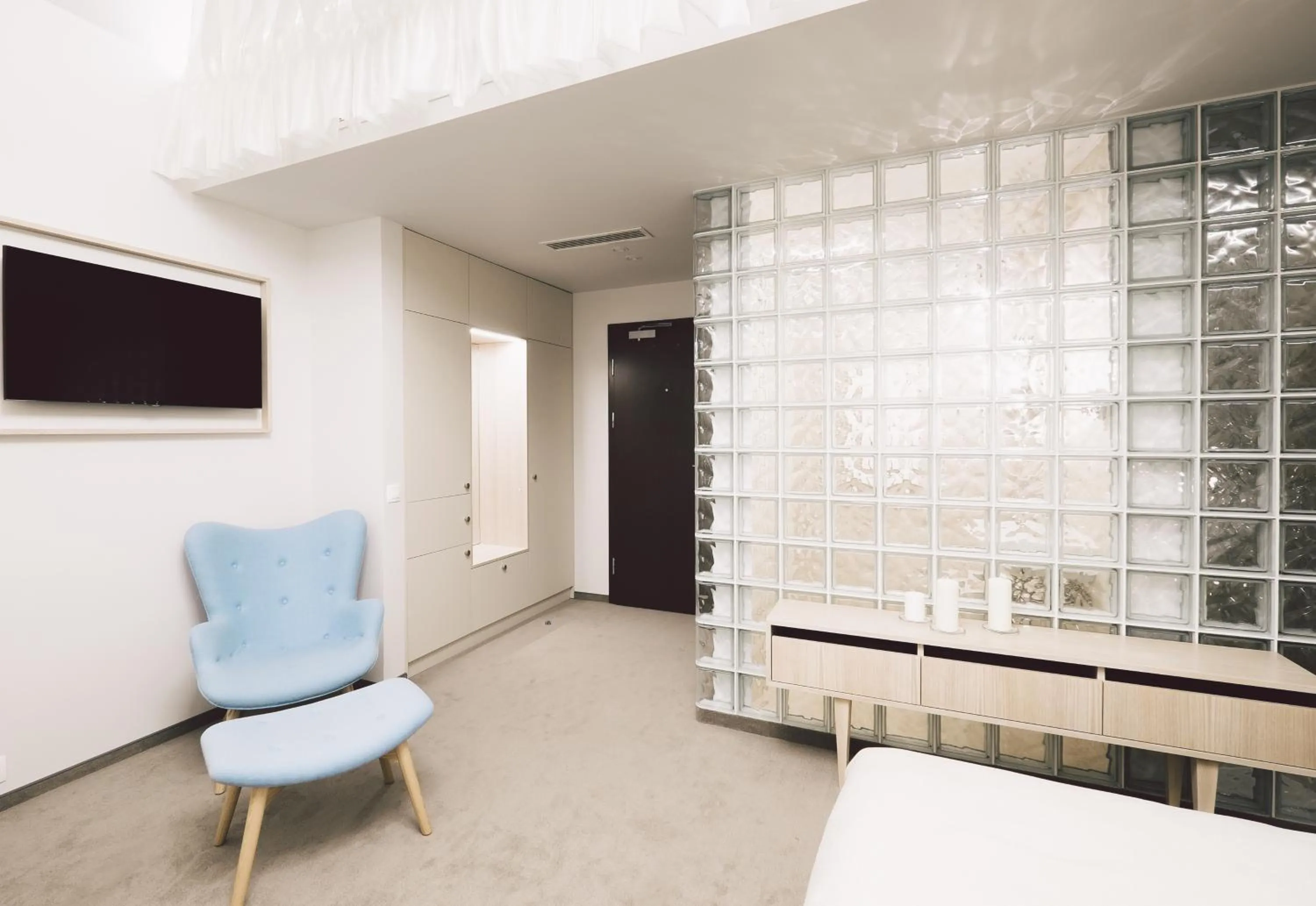 Seating area in Dunetton - self check-in hotel