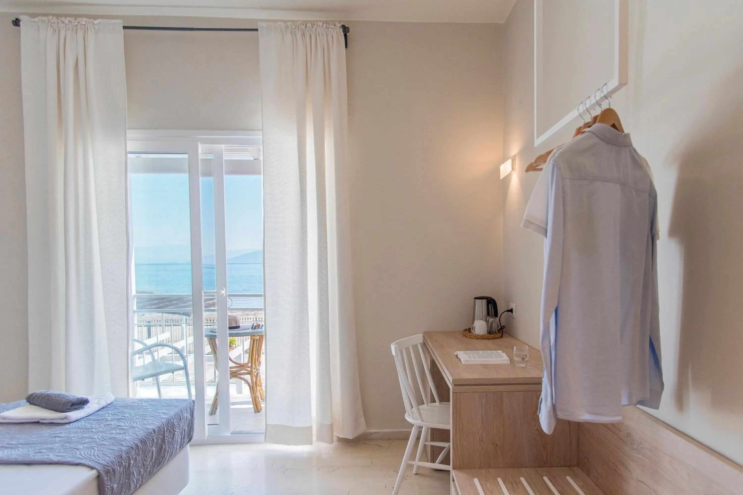 Bedroom, Bed in Ammos Apartments