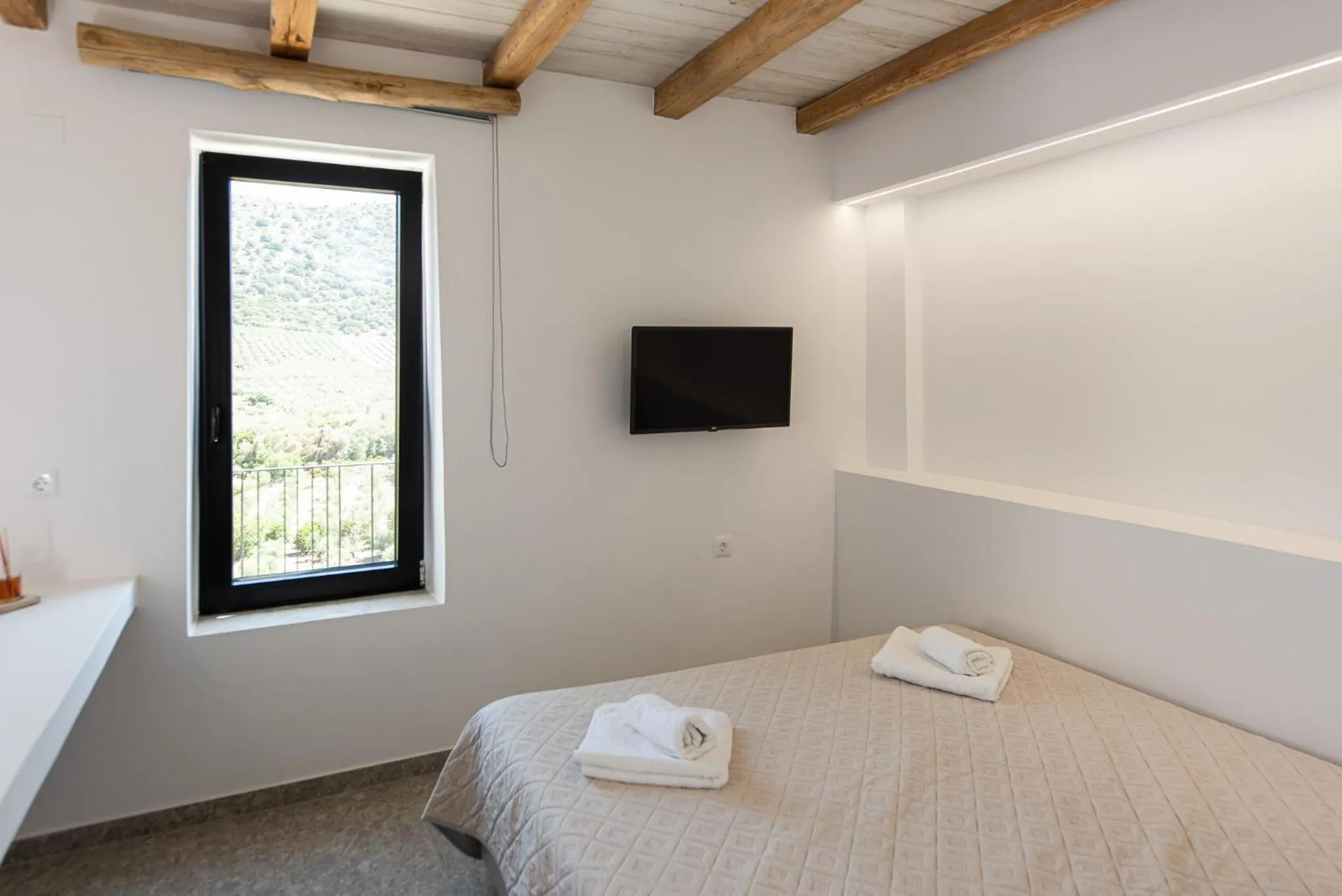 Bed in Lameriana Luxury Village