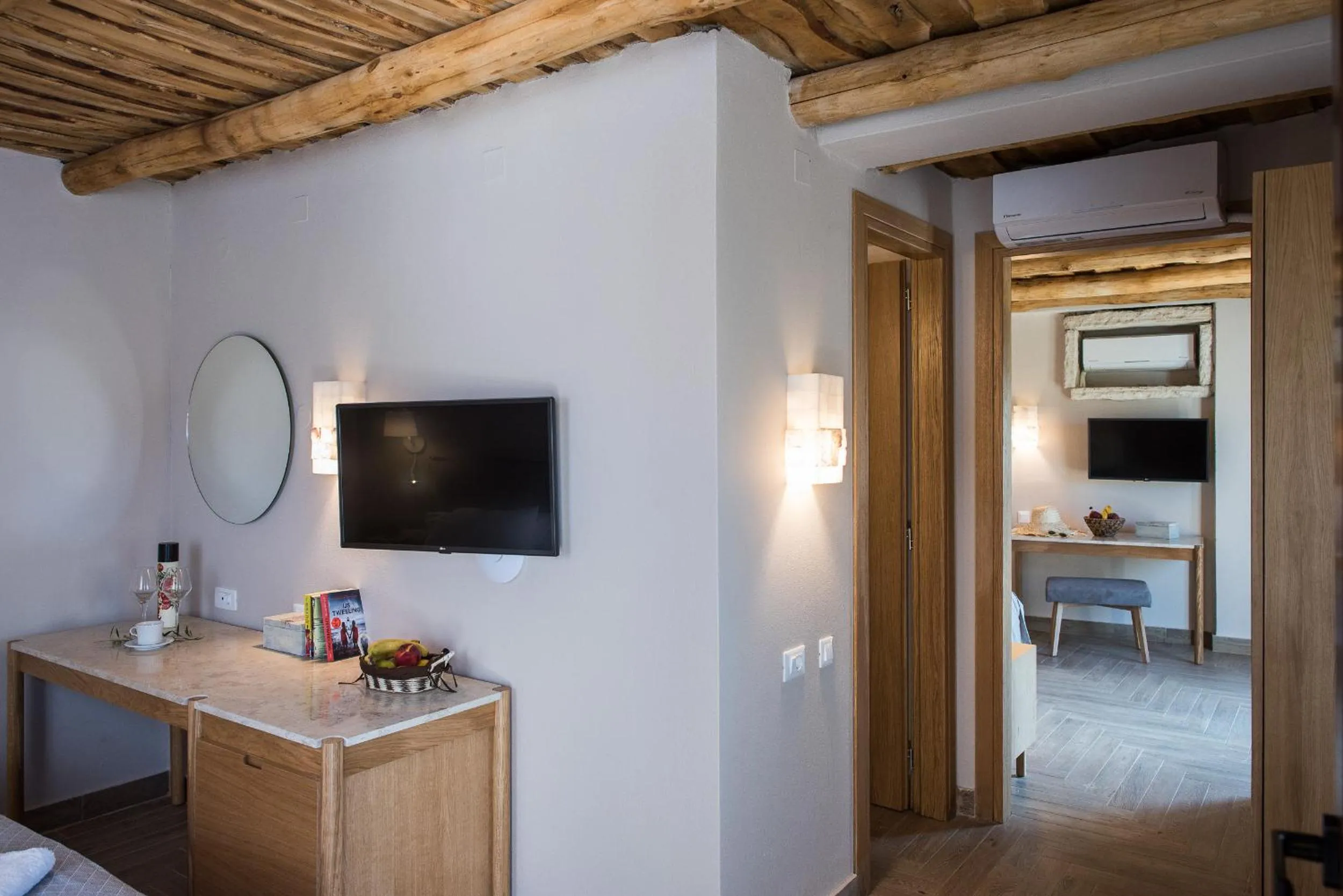 Bed in Lameriana Luxury Village