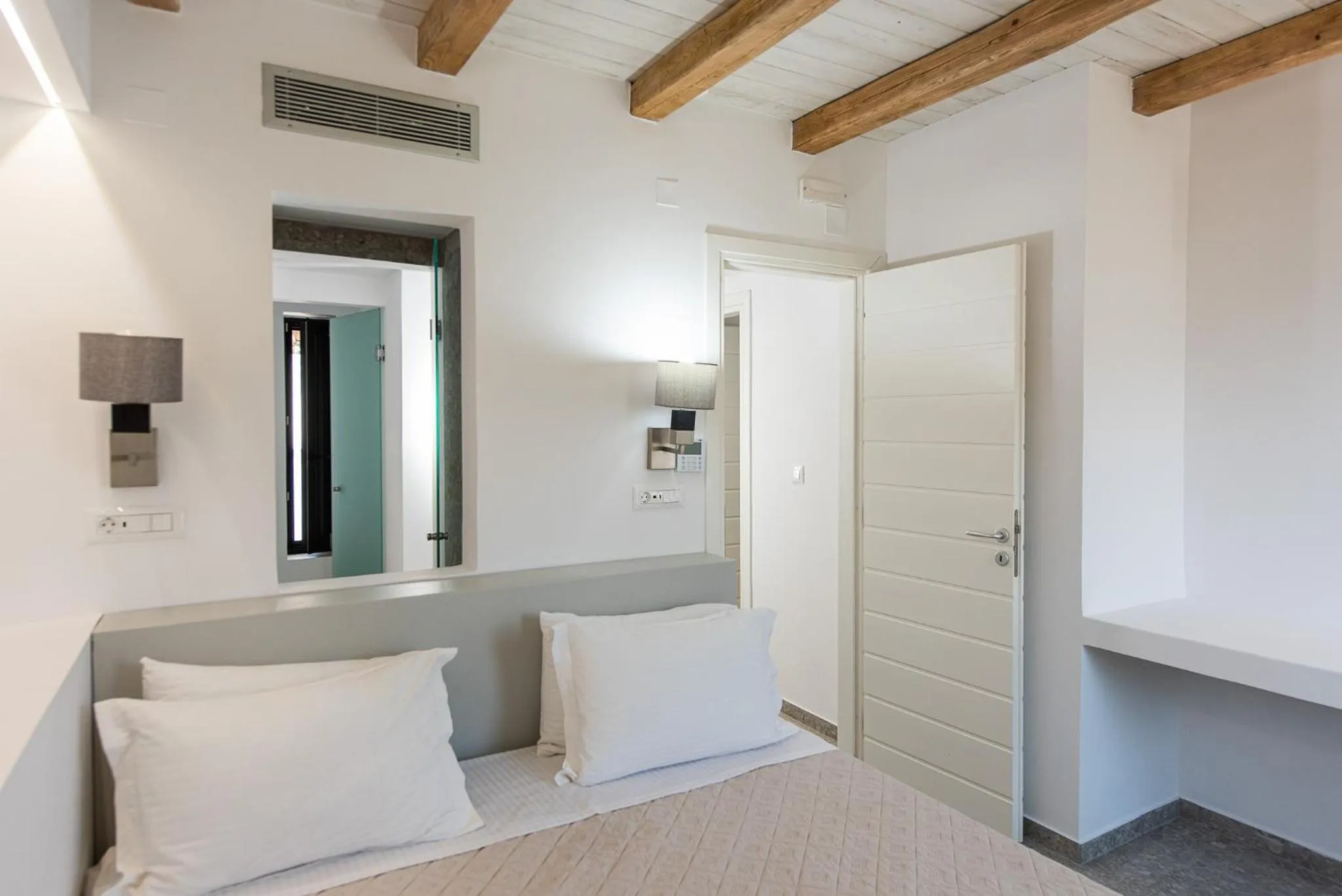 Bed in Lameriana Luxury Village