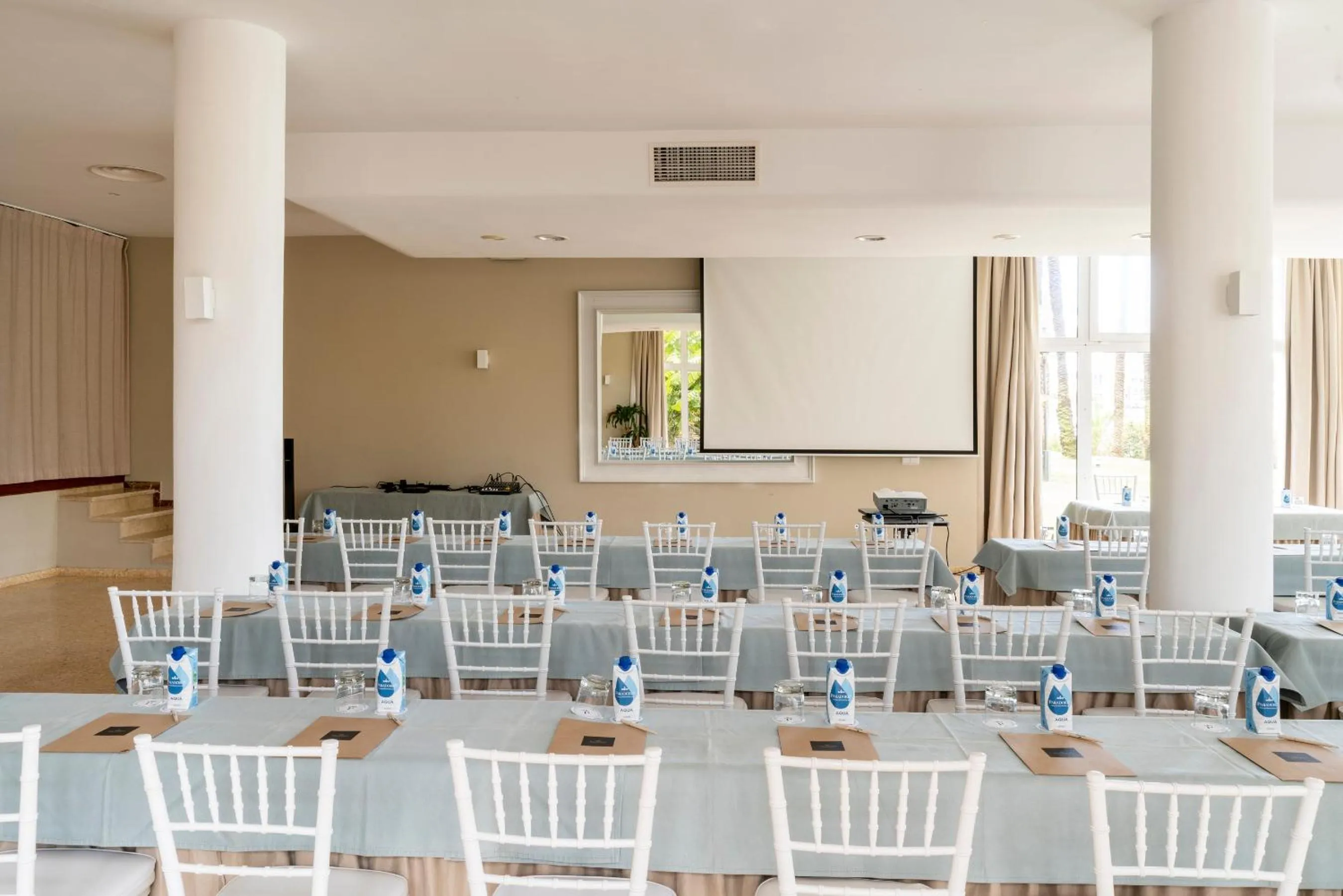 Business facilities in Parador de Jávea