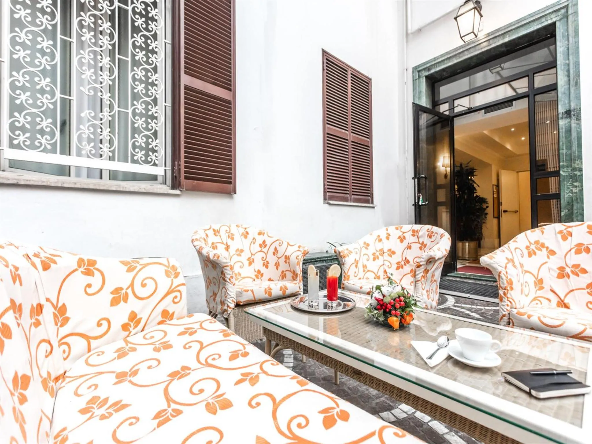 Facade/entrance in Raeli Hotel Lazio