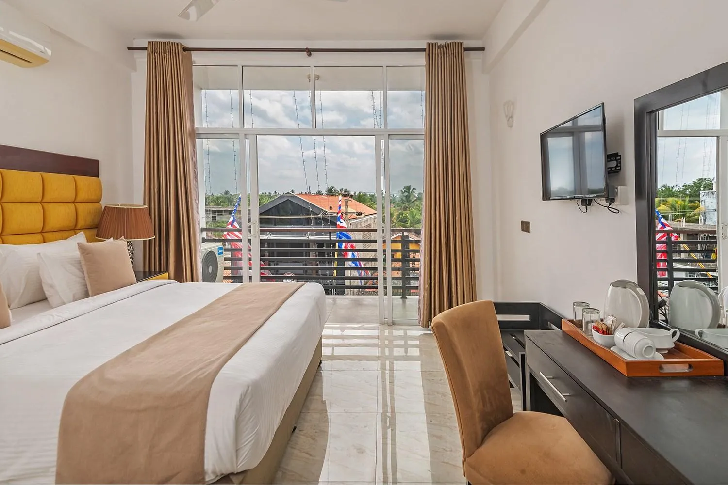 Bed in Beverly Beach Hotel & Transit