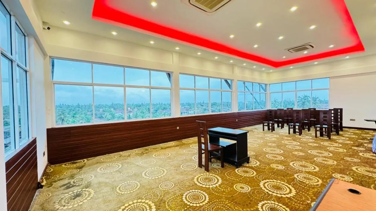 Banquet/Function facilities in Beverly Beach Hotel & Transit