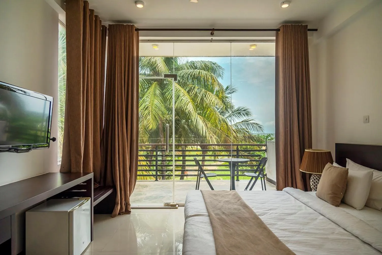 Bed in Beverly Beach Hotel & Transit