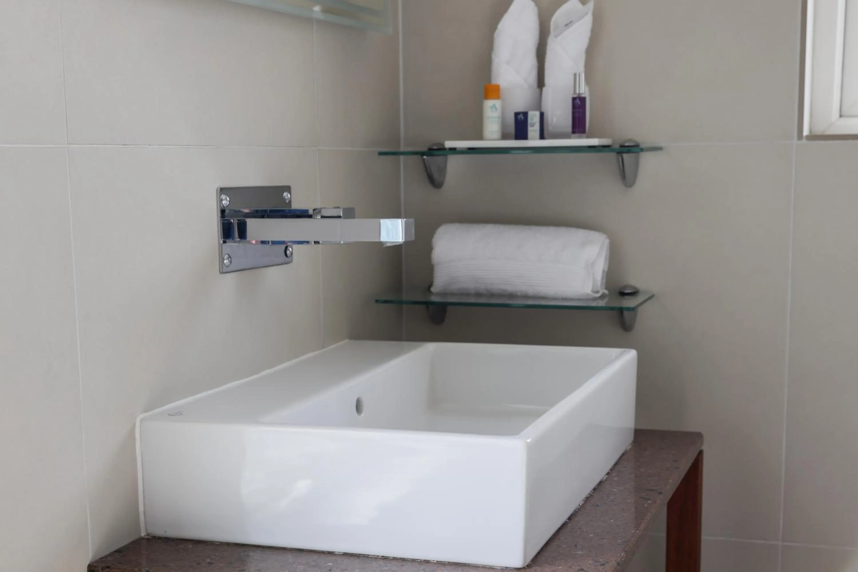 Bathroom in The Goudhurst Inn