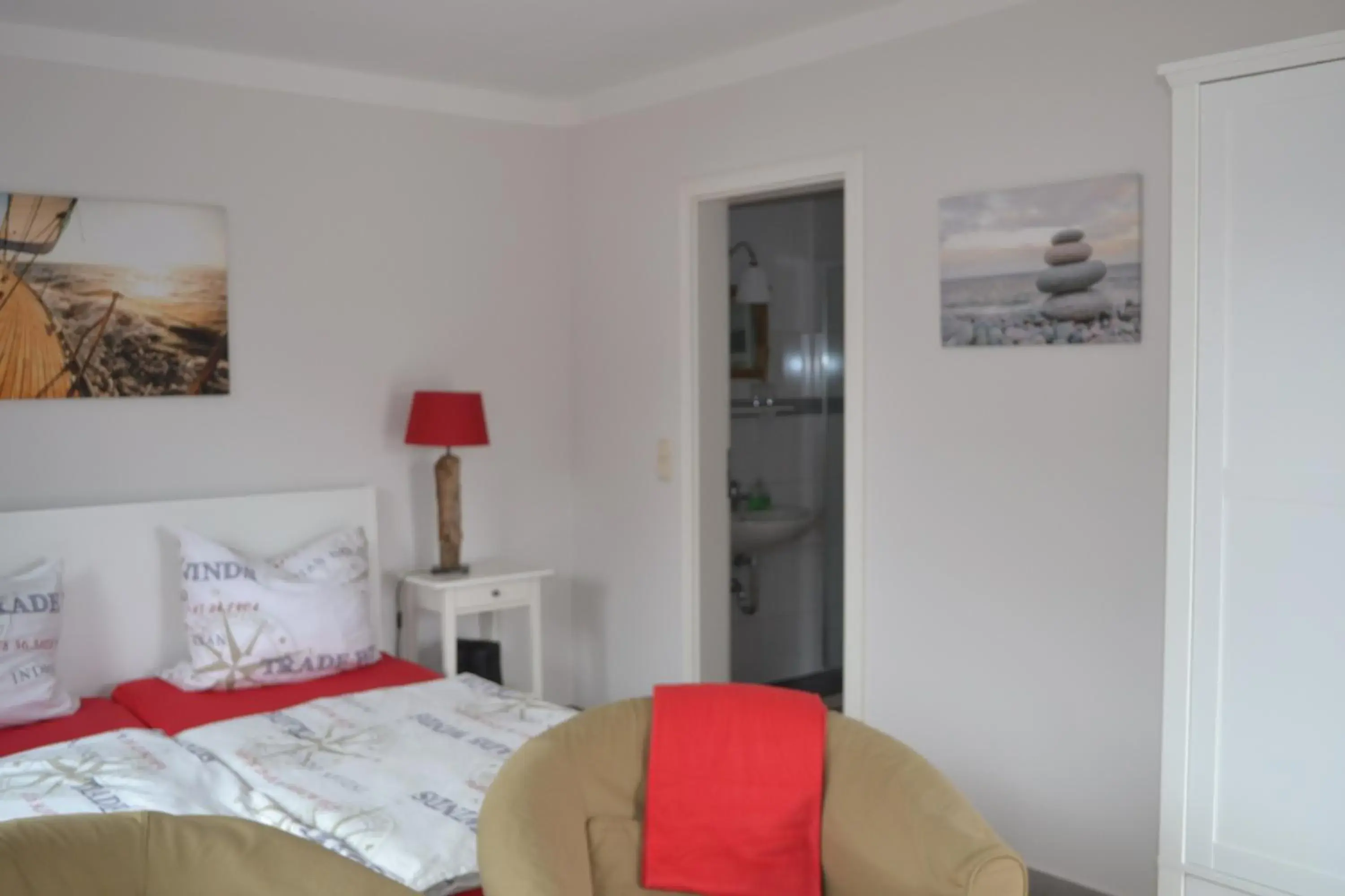 Double Room with Private Bathroom in Hotel & Ferienunterkünfte Hus Seeblick Double Room with Private Bathroom in Hotel & Ferienunterkünfte Hus Seeblick