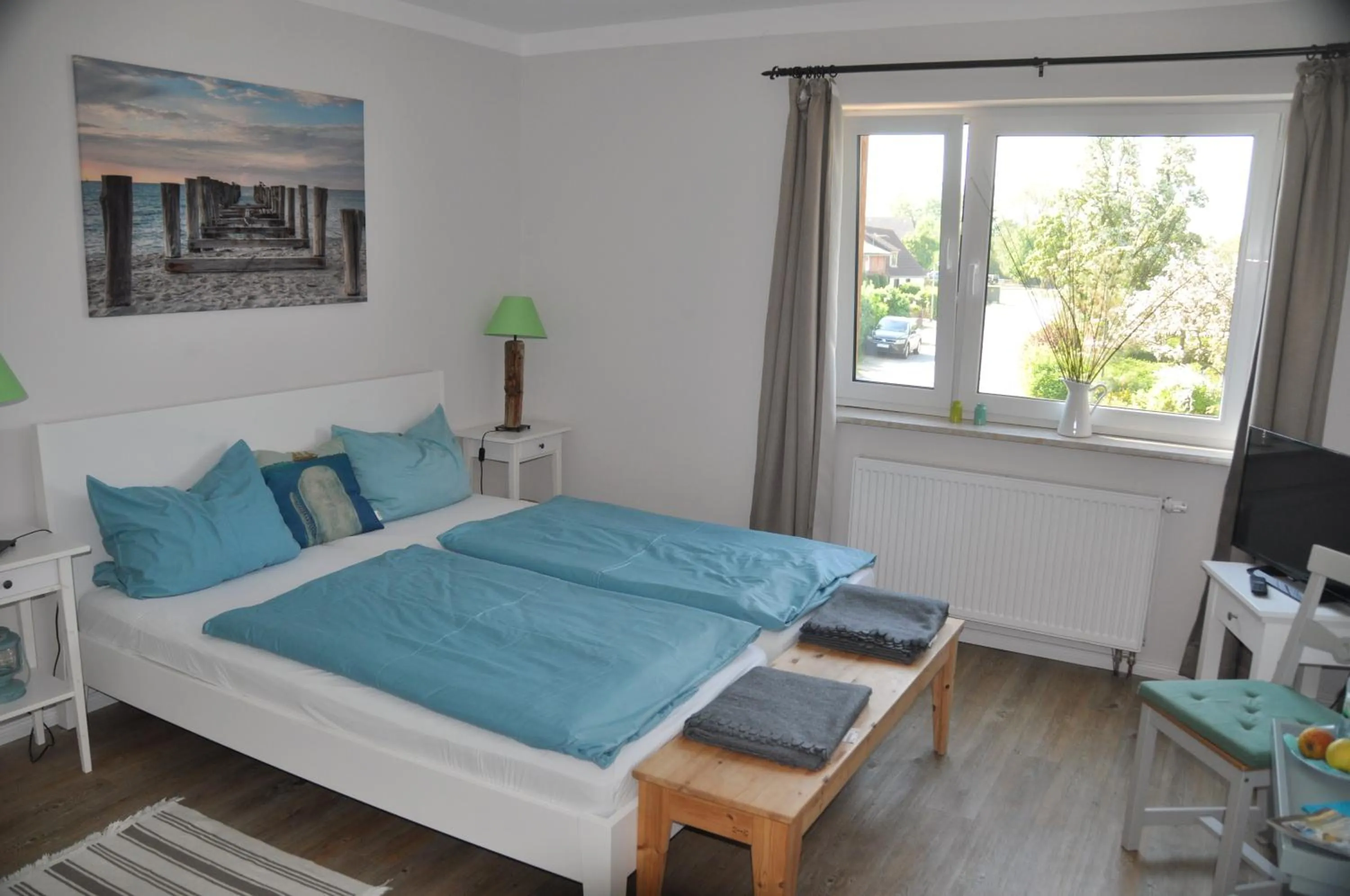 Bed in Hotel & Ferienunterkünfte Hus Seeblick