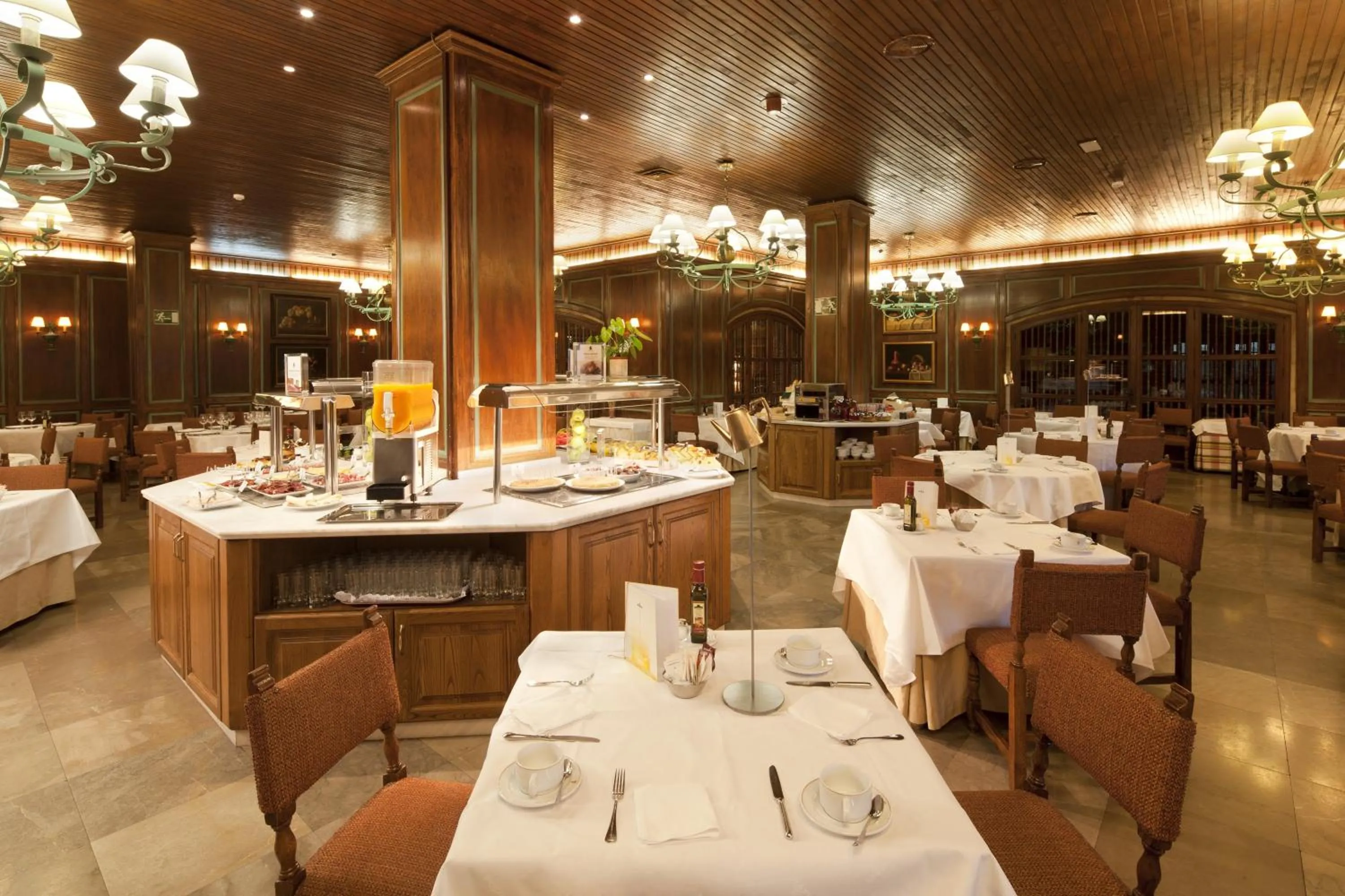 Restaurant/places to eat in Parador de Cervera de Pisuerga