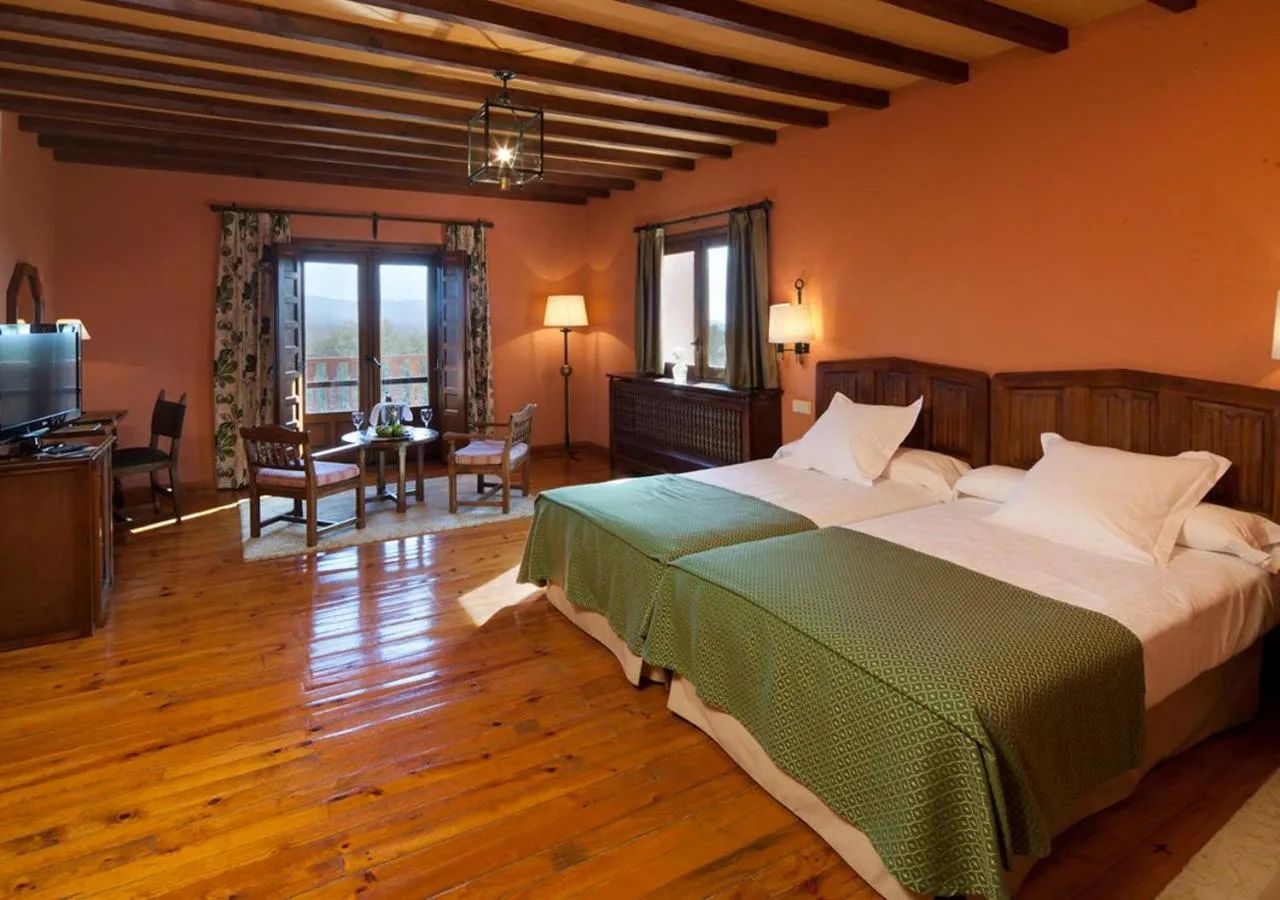 Photo of the whole room in Parador de Cervera de Pisuerga