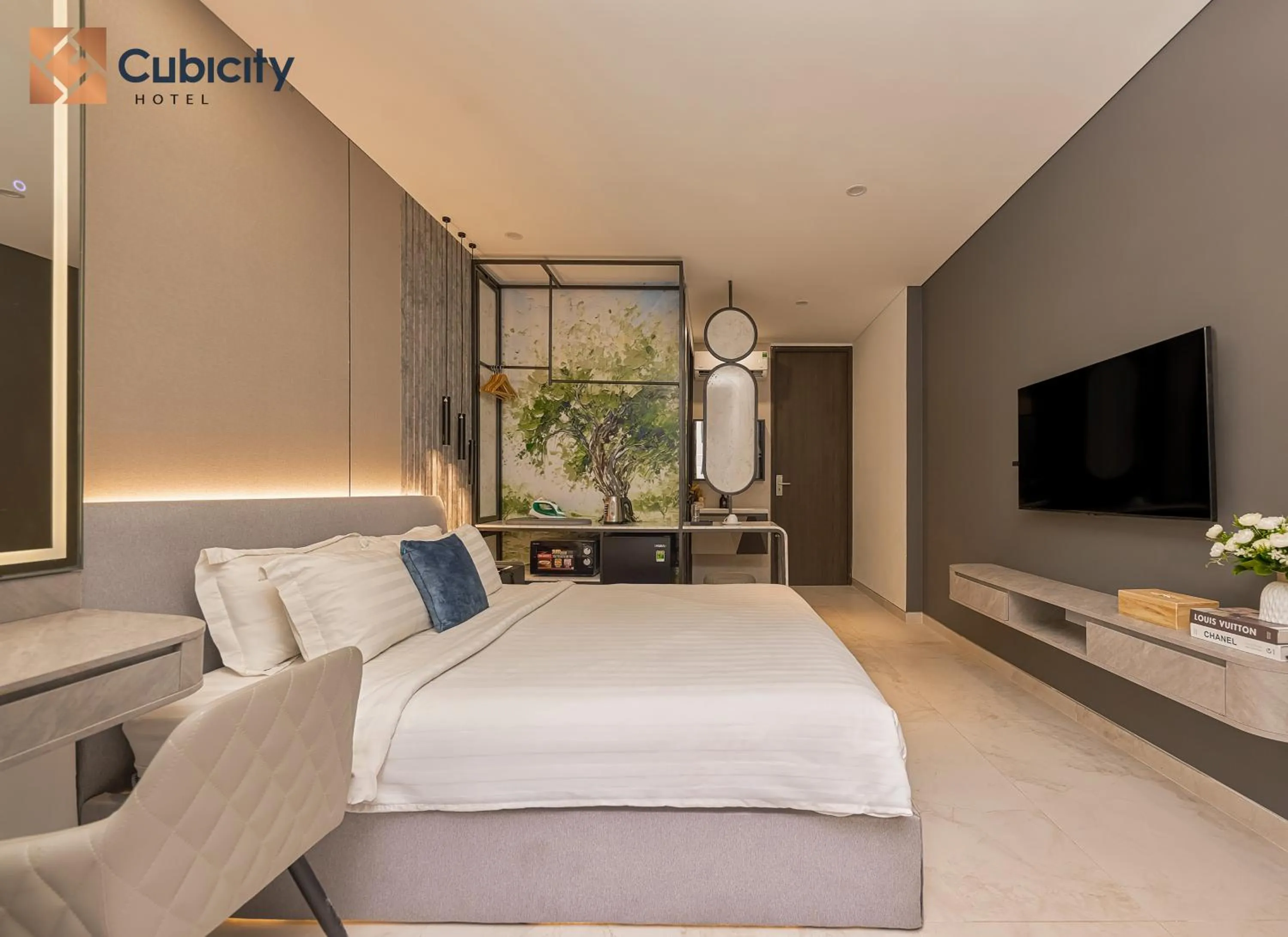 Communal lounge/ TV room, Bed in Cubicity Pho Duc Chinh