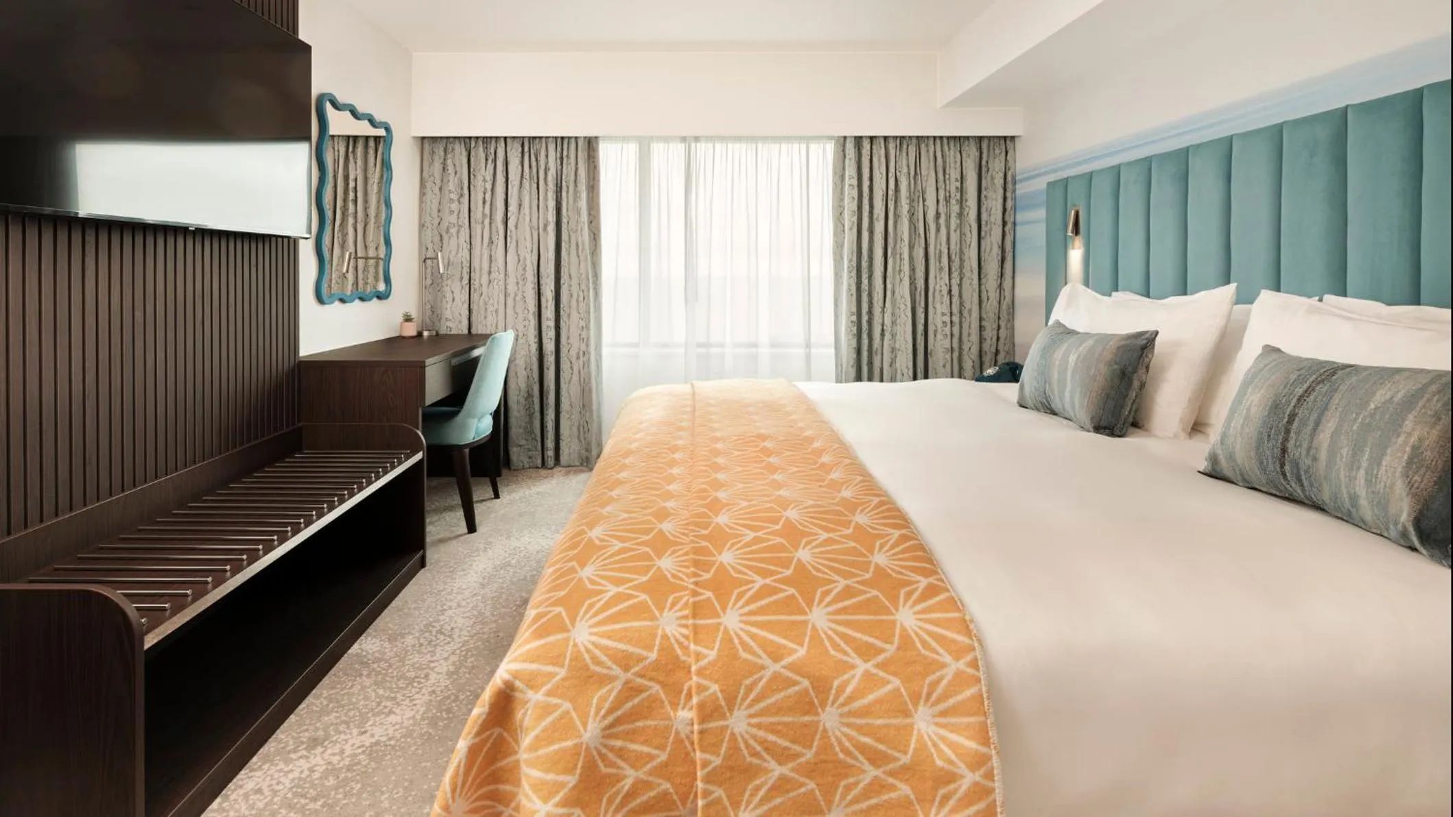 Photo of the whole room, Bed in Hotel Indigo Torquay, By IHG